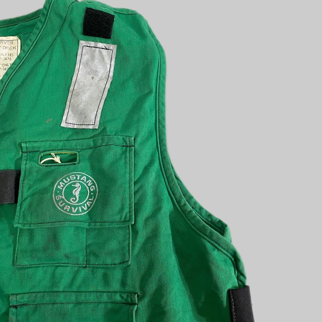 U.S.NAVY LIFE PRESERVER VEST FLIGHT DECK - メルカリ