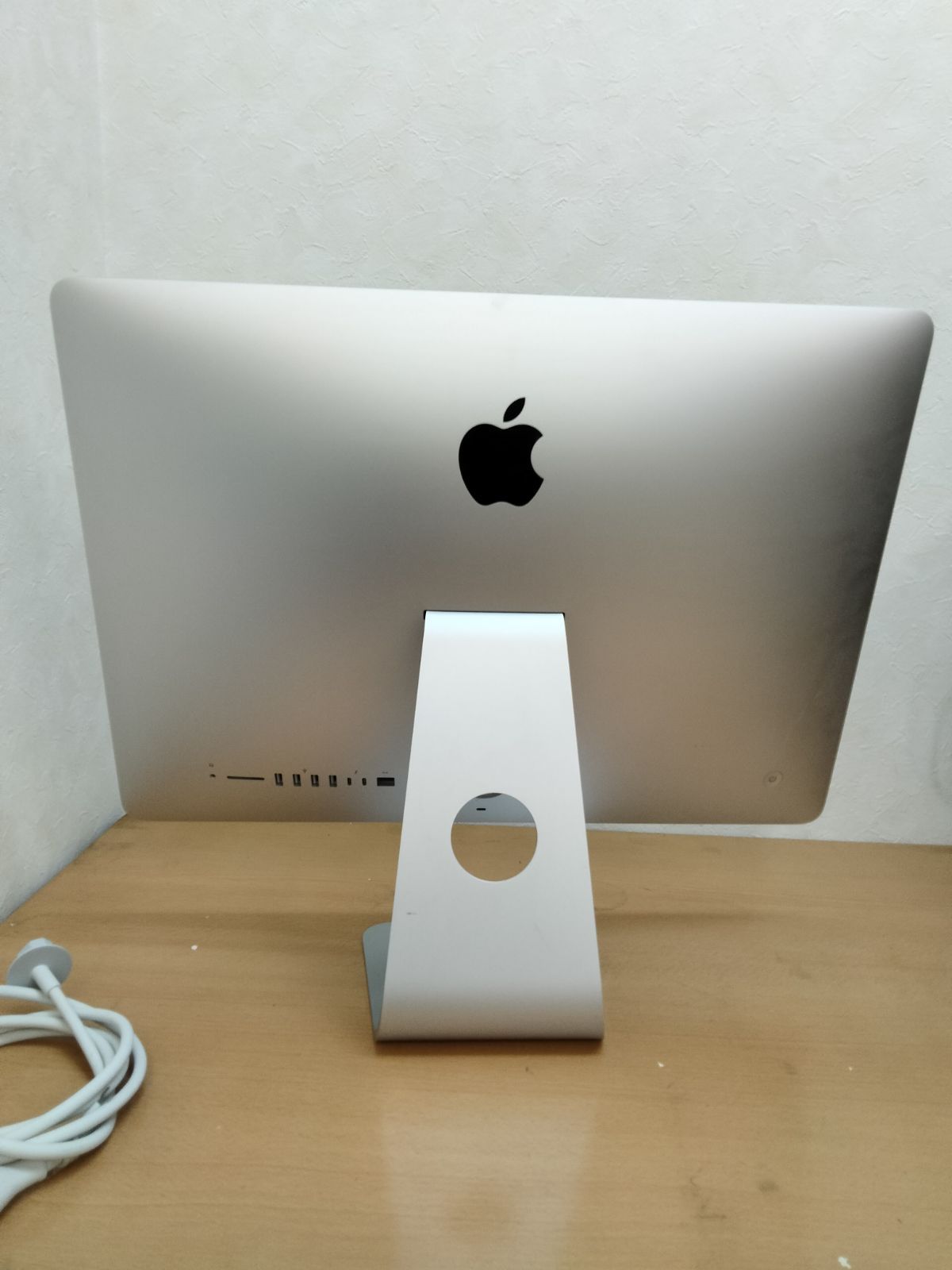 ストレージ1TB メモリ８GB起動