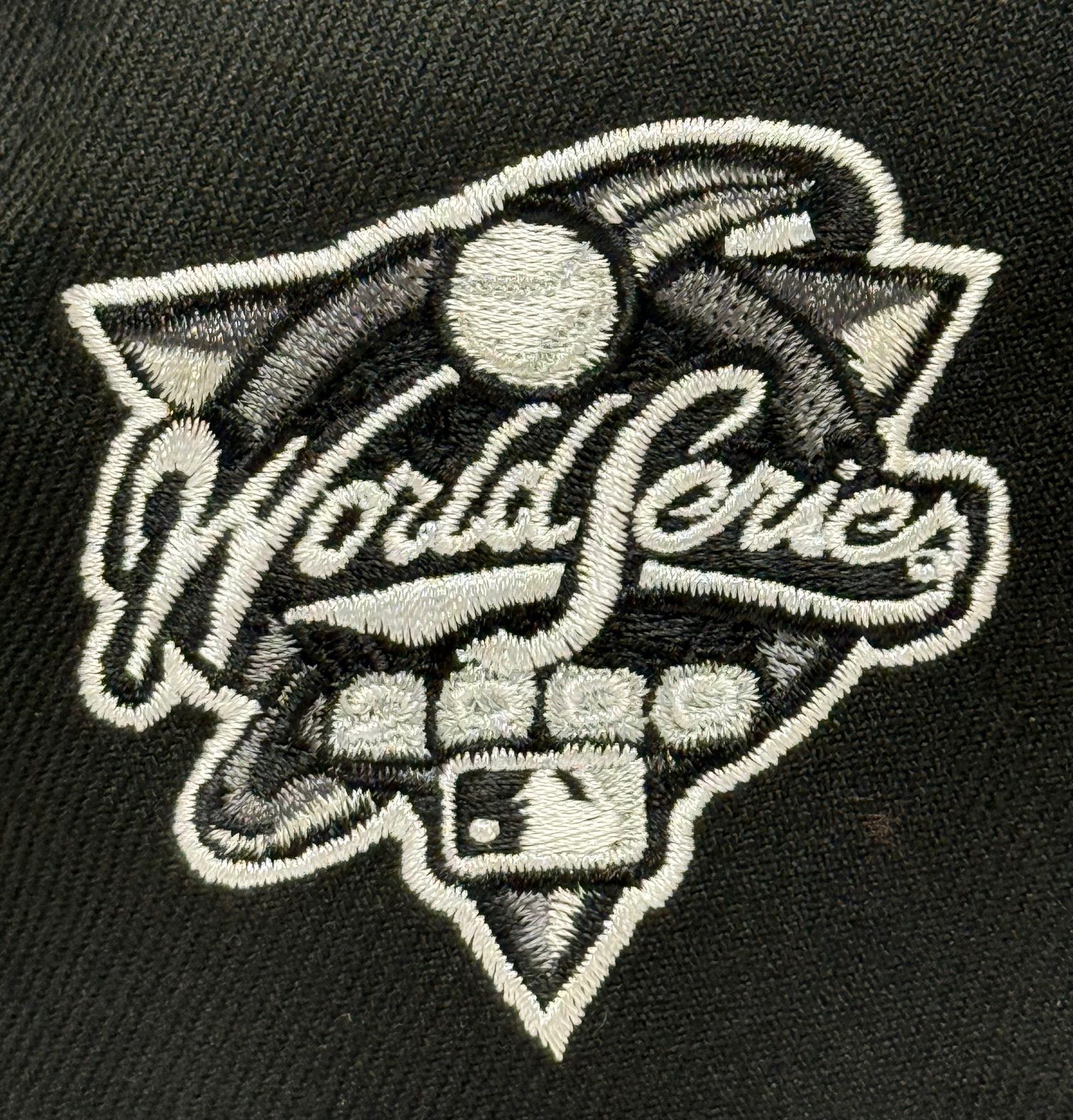 ブラックカラー