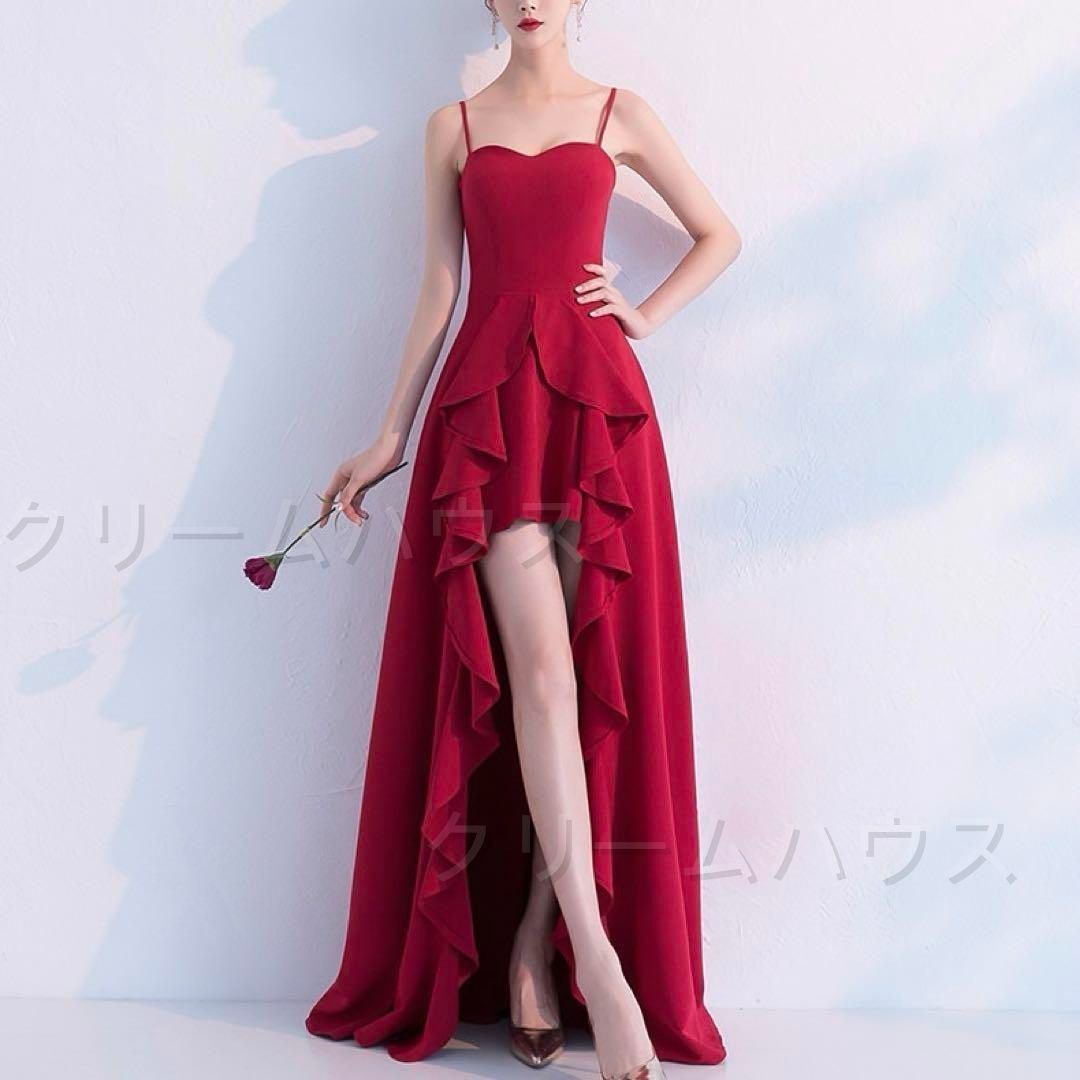 フリルの美しい イブニングドレス