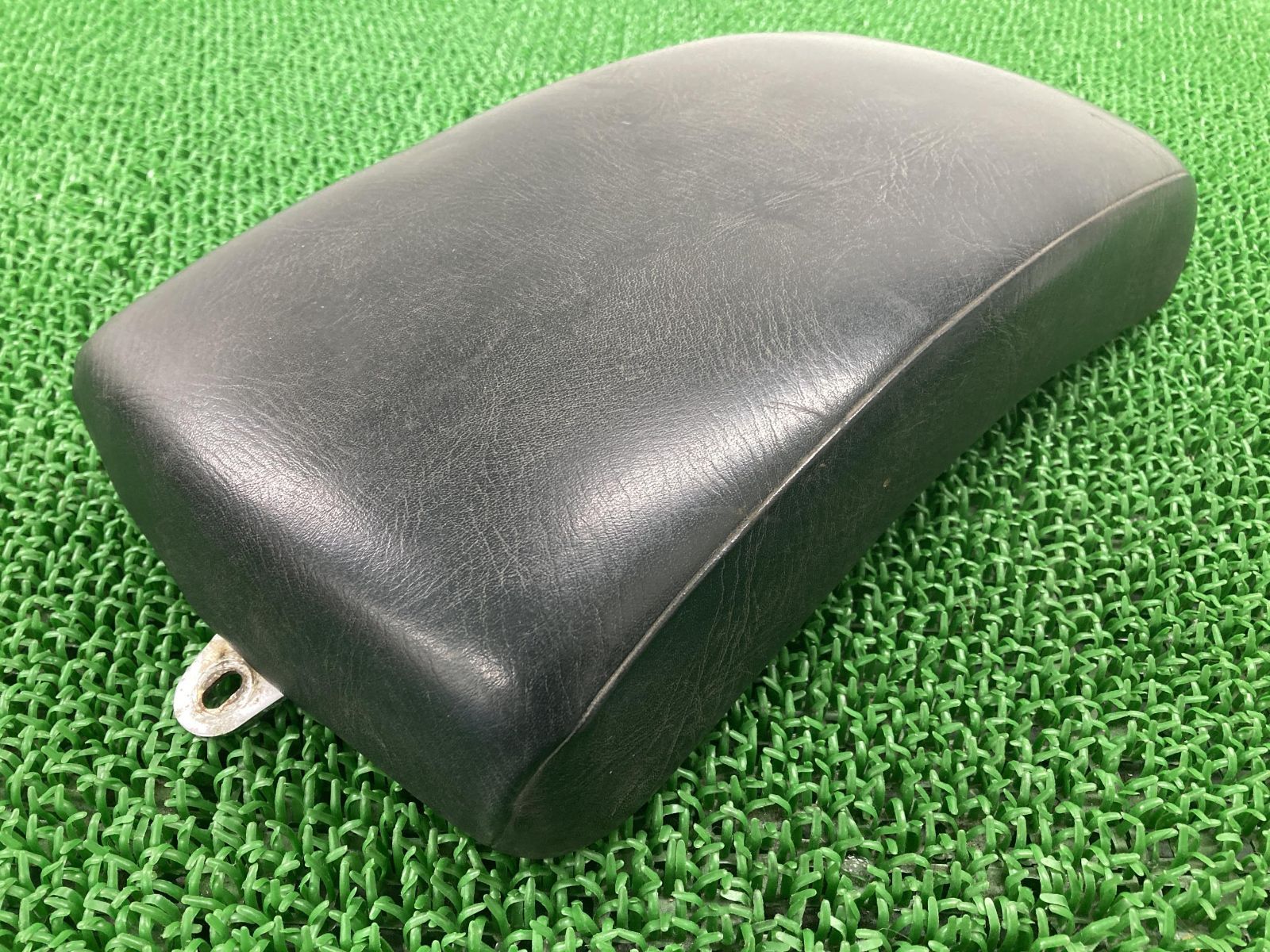 ドラッグスター400 タンデムシート 4TR ヤマハ 純正 中古 バイク 部品 VH01J リアシート ピリオンシート 破れ無し 車検 Genuine