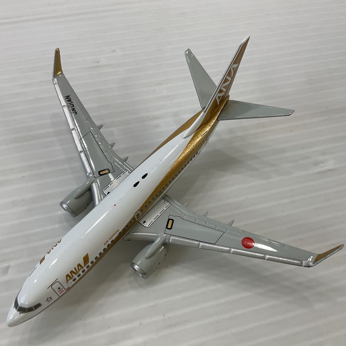 全日空商事 1/200 ANA B737-800 JA73AN モデルプレーン - 航空機