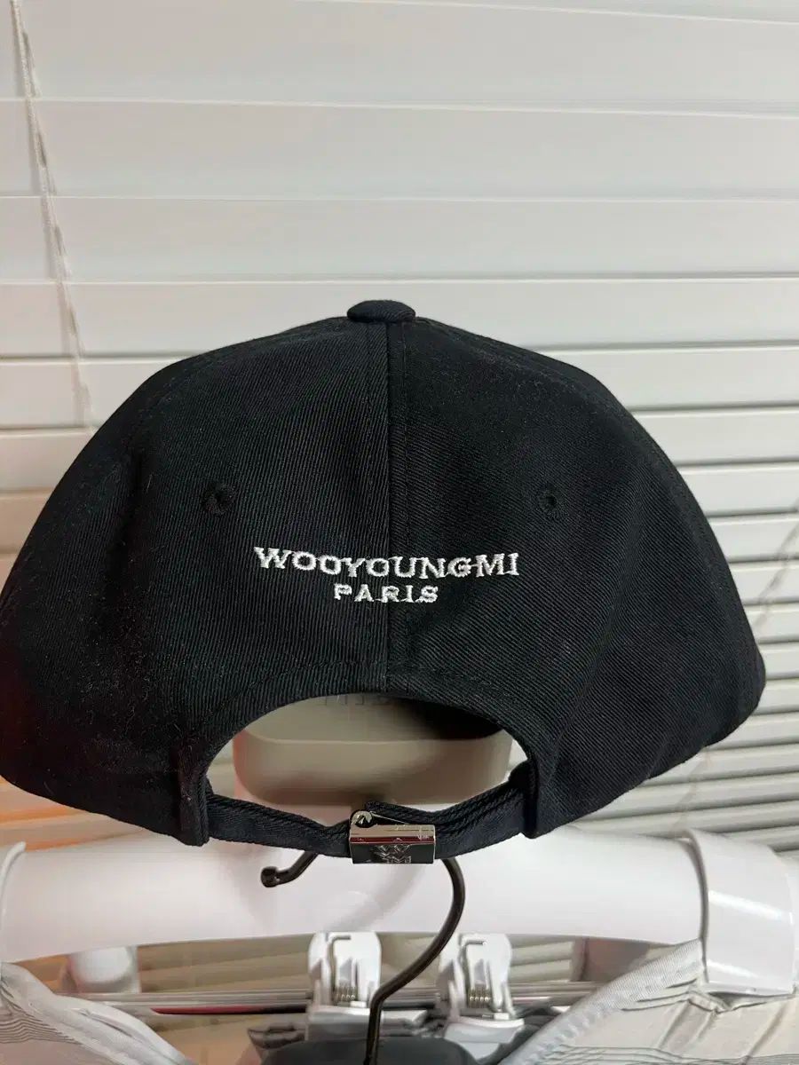 韓国で購入WOOYOUNGMI(ウーヨンミ) 帽子 出品