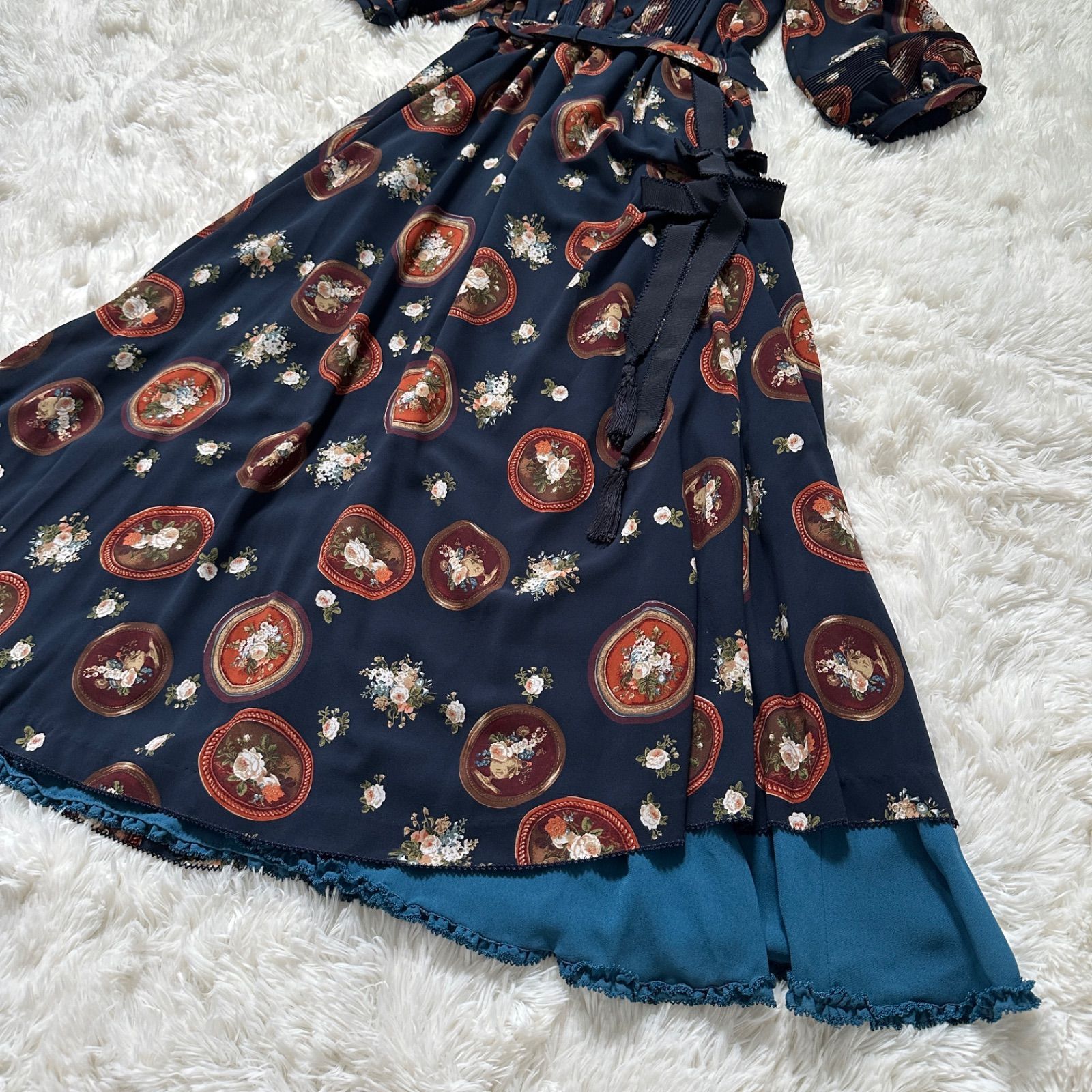 【美品】カネコイサオ ロングワンピース ラズベリー柄 カネコイサオ ワンピース レディース美品 美品】カネコイサオ ロング