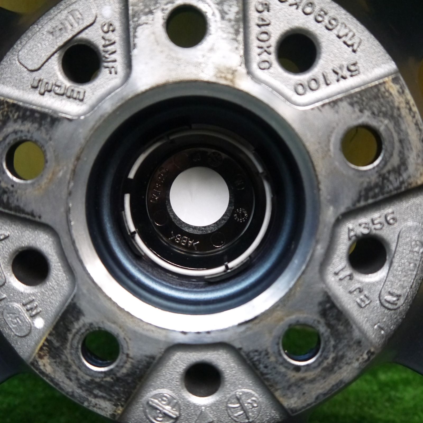 送料無料] 1本価格☆WedsSport SA-20R AMF 18インチ ホイール 18