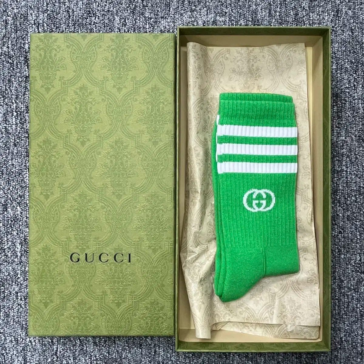 新品未使用！GUCCI×アディダス ソックス 靴下 正規品大特価】新品未使用 Gucci×adidas コラボ品 ソックス 靴下