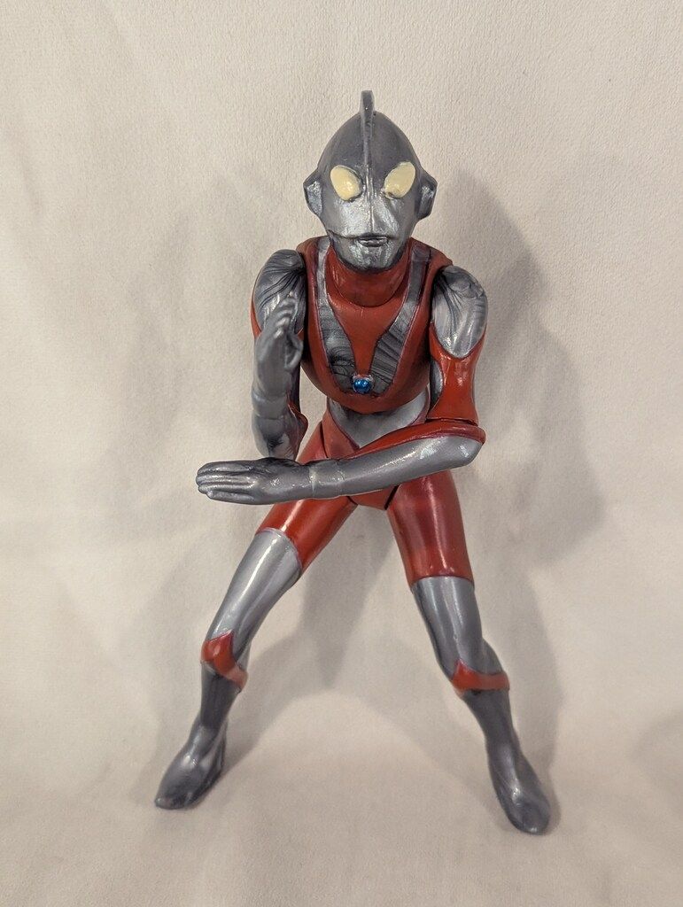 ヒカリトイズ ウルトラマン ホビーラウンド30限定-週間特売