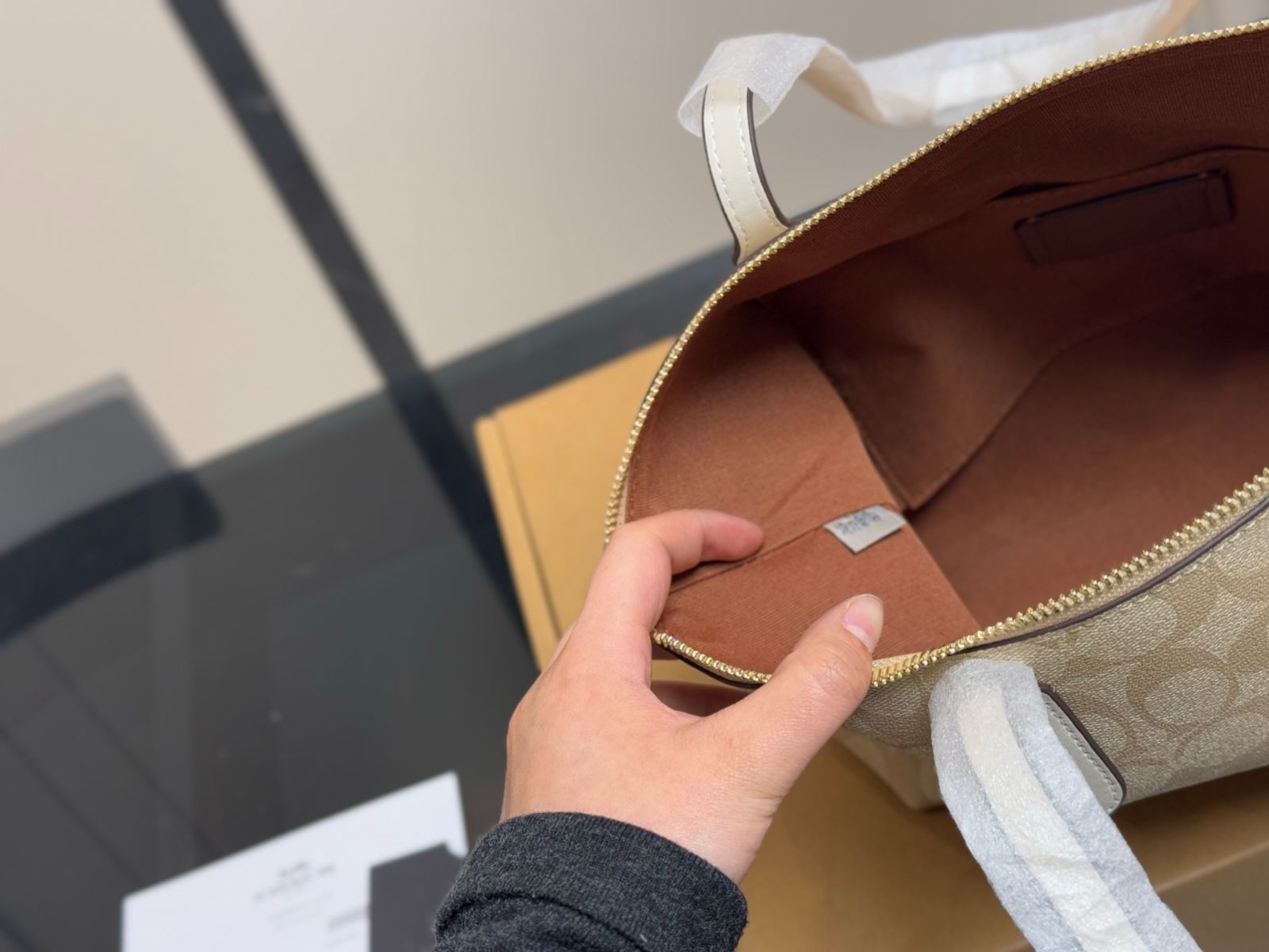 今日特価】Coach Zip Tote Bag（クーチ ジップ トートバッグ