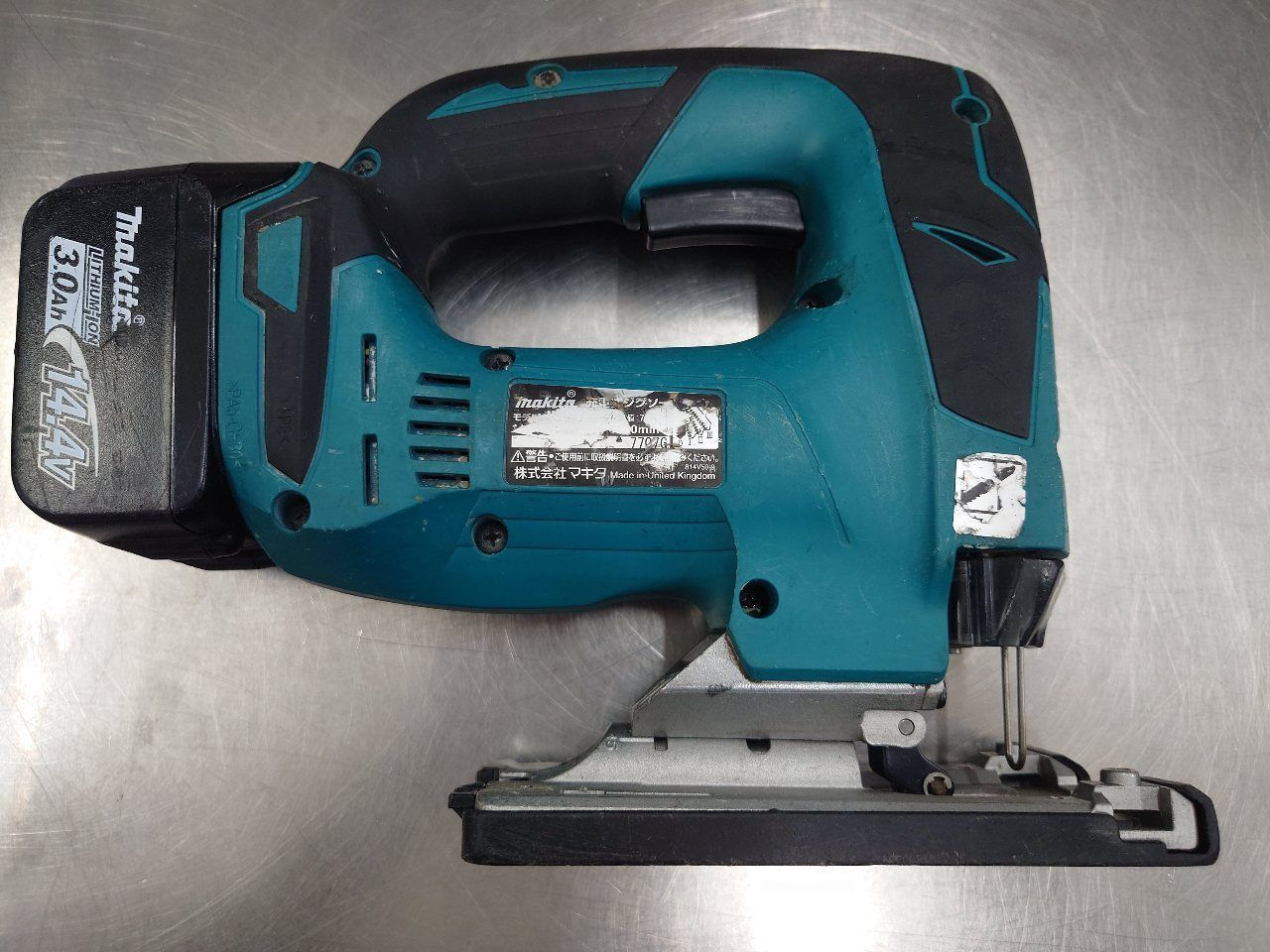 Makita - 212 マキタ　充電式ジグソー　JV142D　中古品 81qIQEdWgGL._AC_SY200_QL15_.jpg