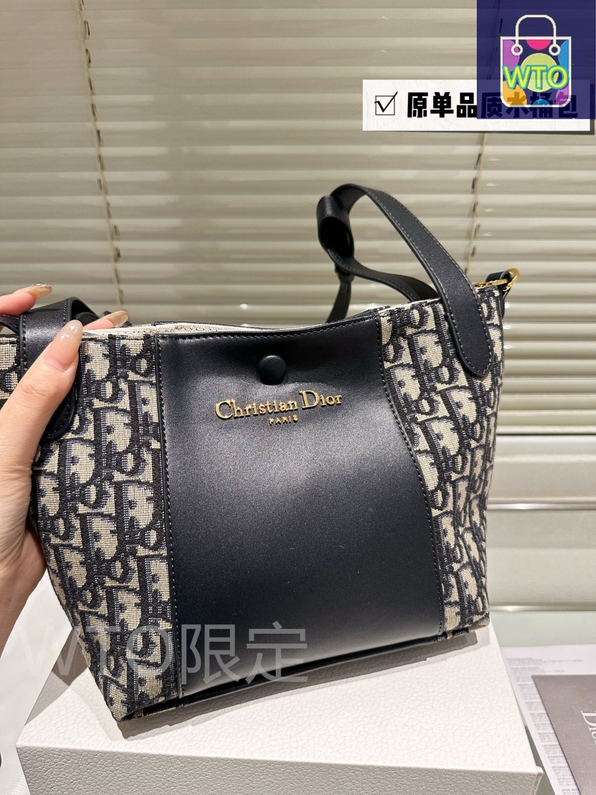 今日特価】Christian Dior 2025 SS Signaturea Bucket Bag