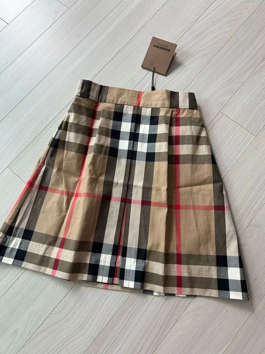 BURBERRY バーバリー キッズ スカート 8y