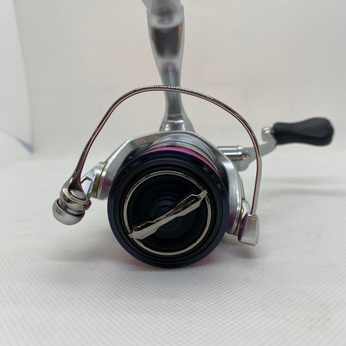 ΨΨSHIMANO シマノ スピニングリール 19ストラディック C2000SHG