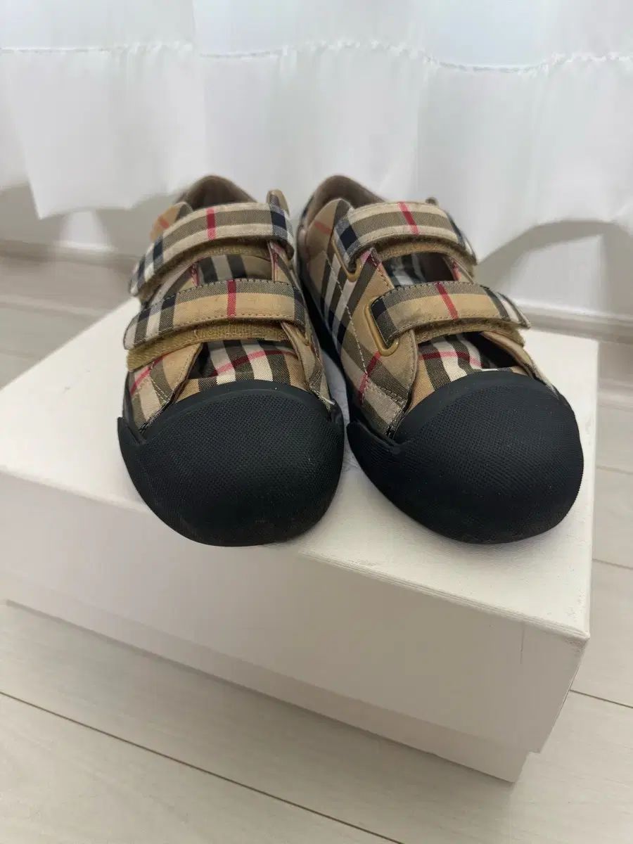 正規品 キッズ BURBERRY バーバリー チェック スニーカー 33