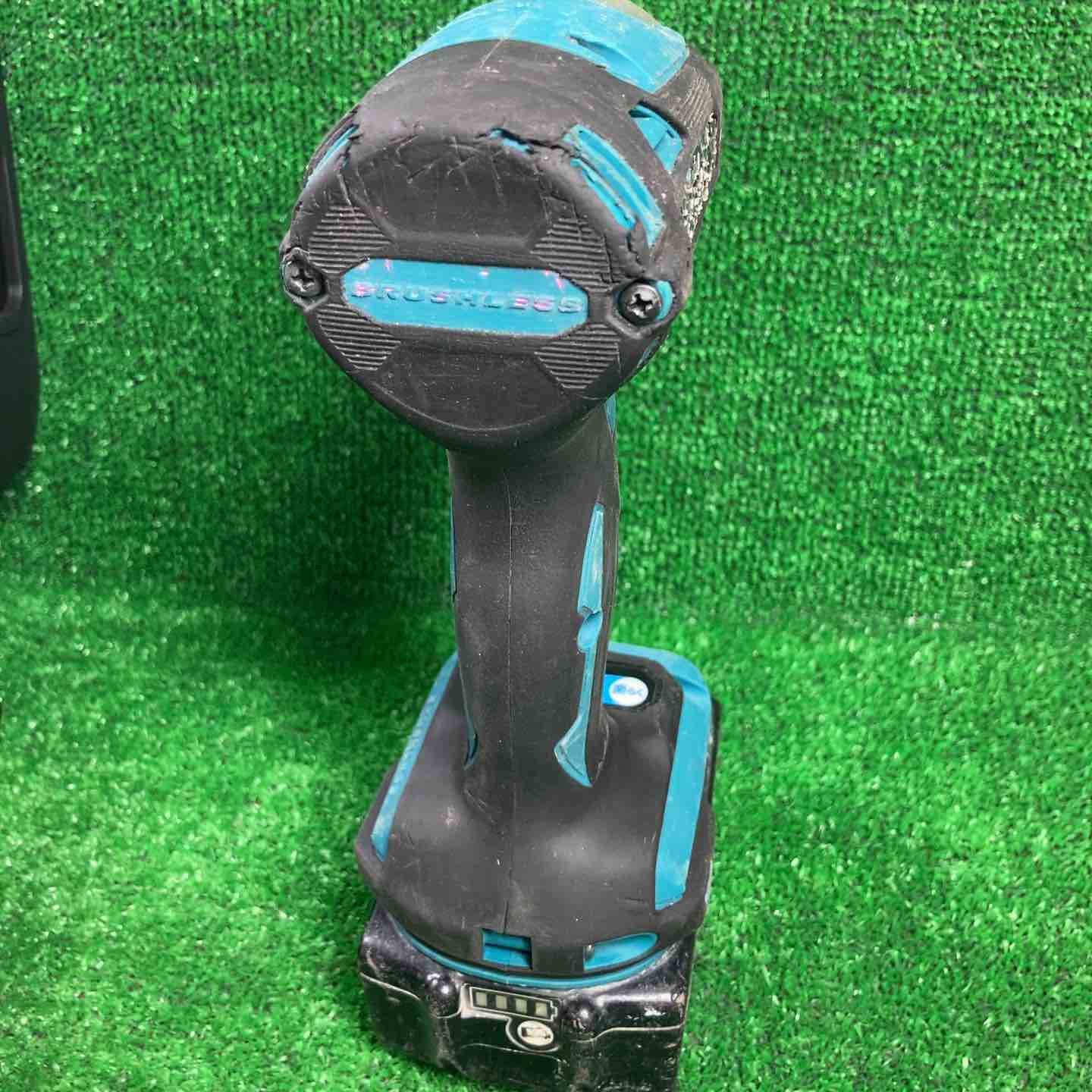 コードレスインパクトドライバー