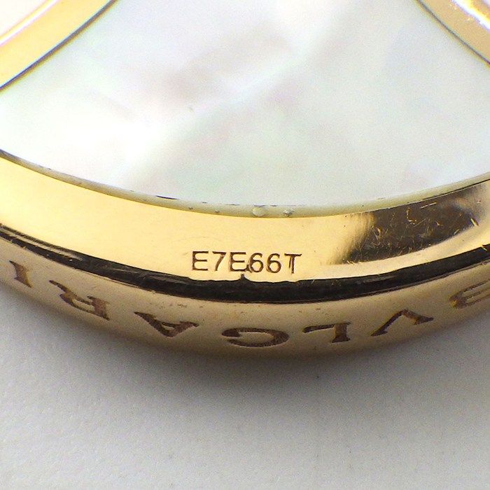 ダイヤホワイトゴールドディーヴァ 扇形 ピアス ブルガリ BVLGARI