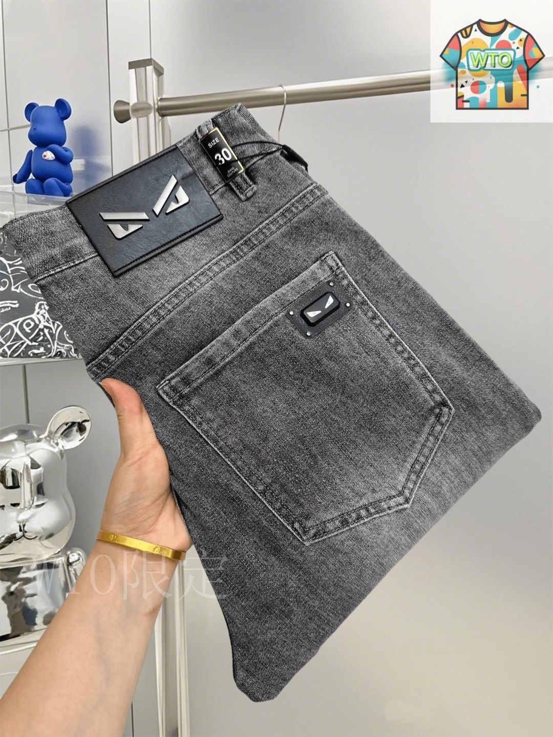 FENDI フェンディ デニム　ジーンズ　ファー　レディース　ヴィンテージ FENDI フェンディ ジーンズ FENDI フェンディ デニム ジーンズ ファー