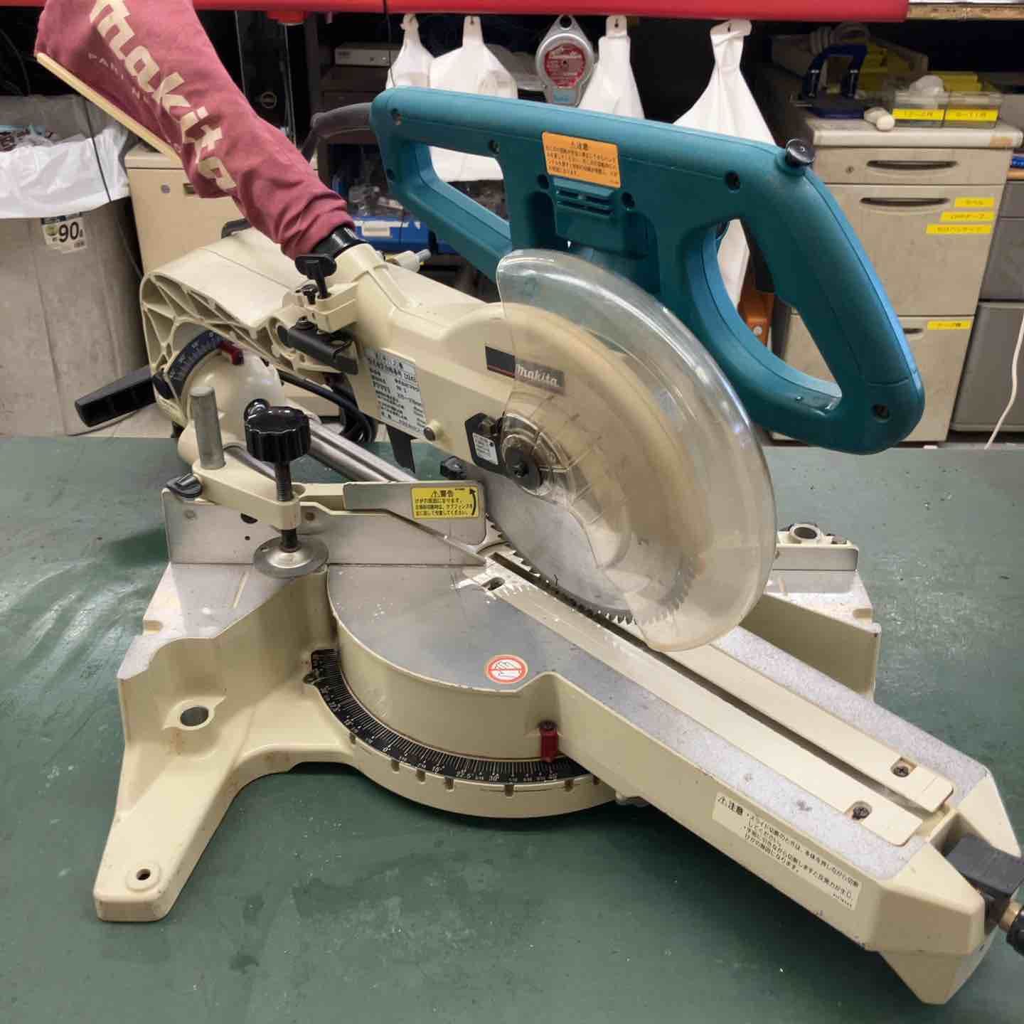 マキタ makita 216mm卓上スライド丸ノコ LS0811 鴻巣店