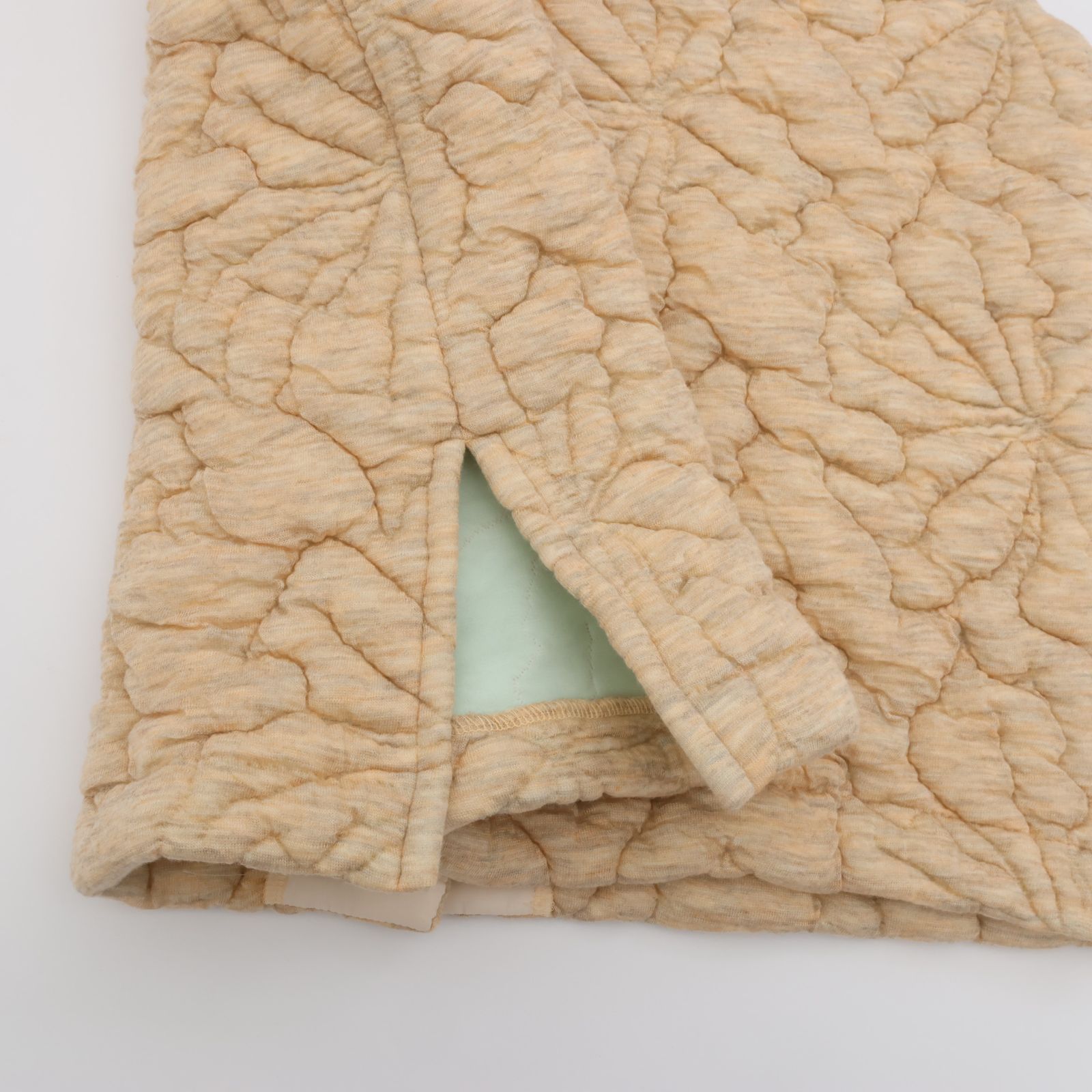 MEYAME メヤメ FLOWER QUILTING VEST LIGHT BEIGE フラワー