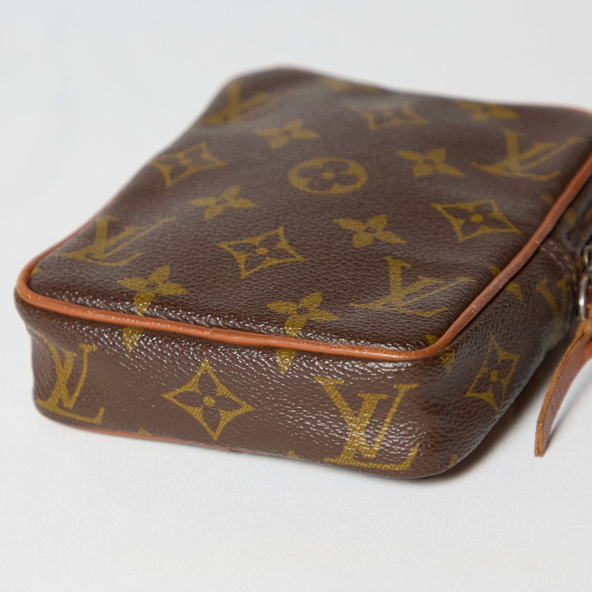 超美品！】LOUIS VUITTON ルイヴィトン モノグラム ミニダヌーブ
