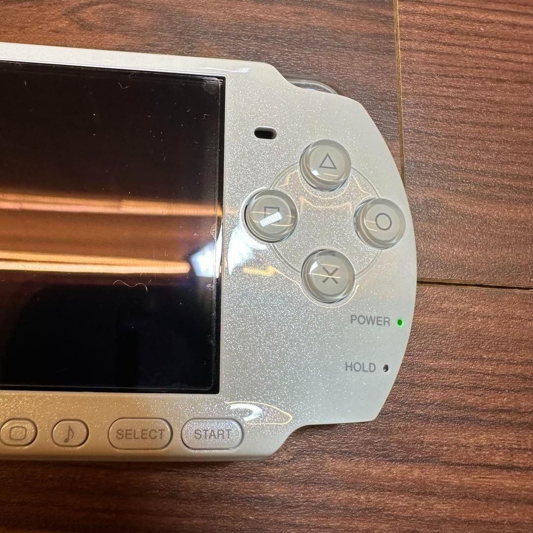 パールホワイト