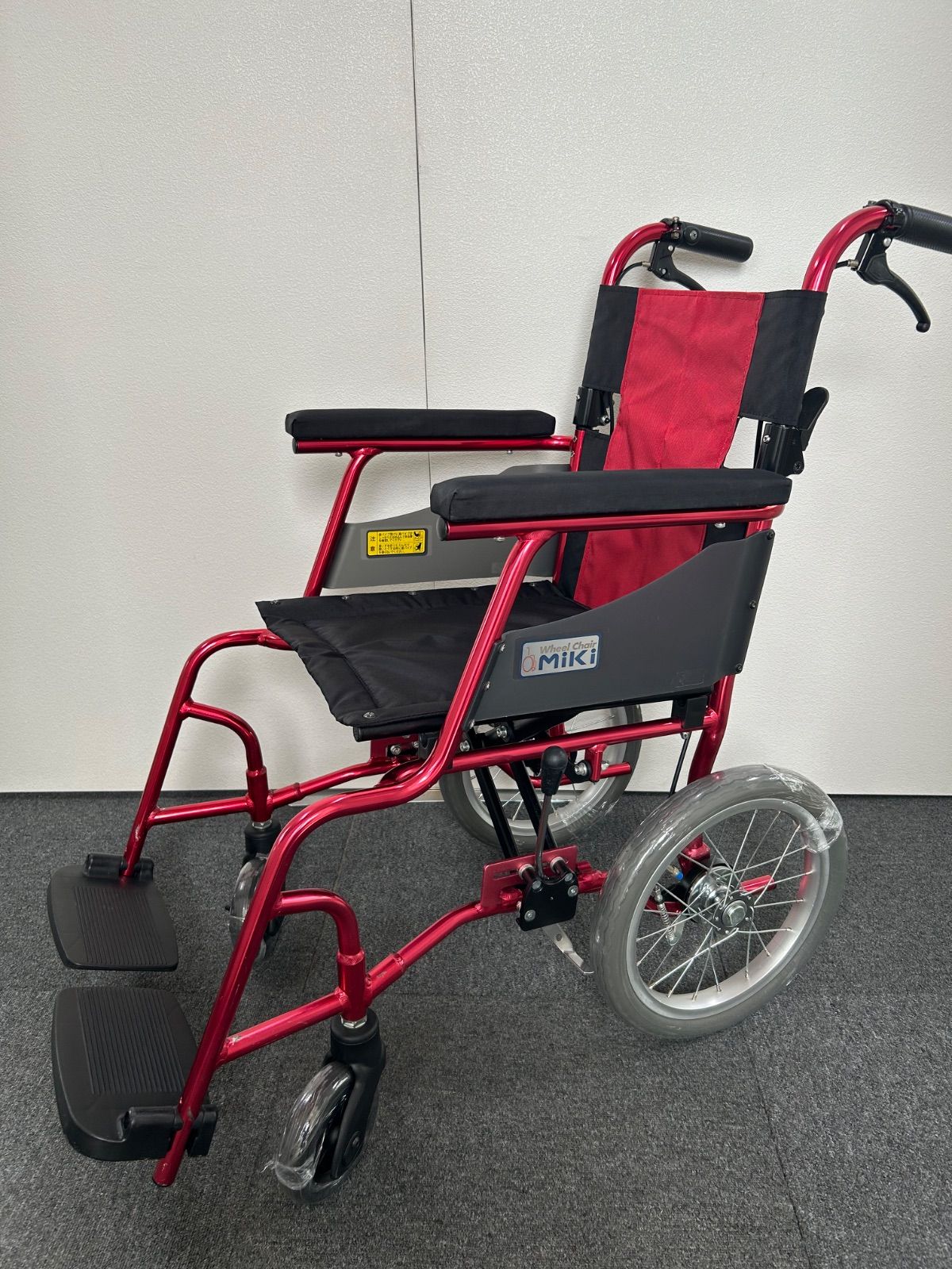 FamilyRoots 車椅子 折り畳み 軽量 コンパクト 介助型車いす Amazon