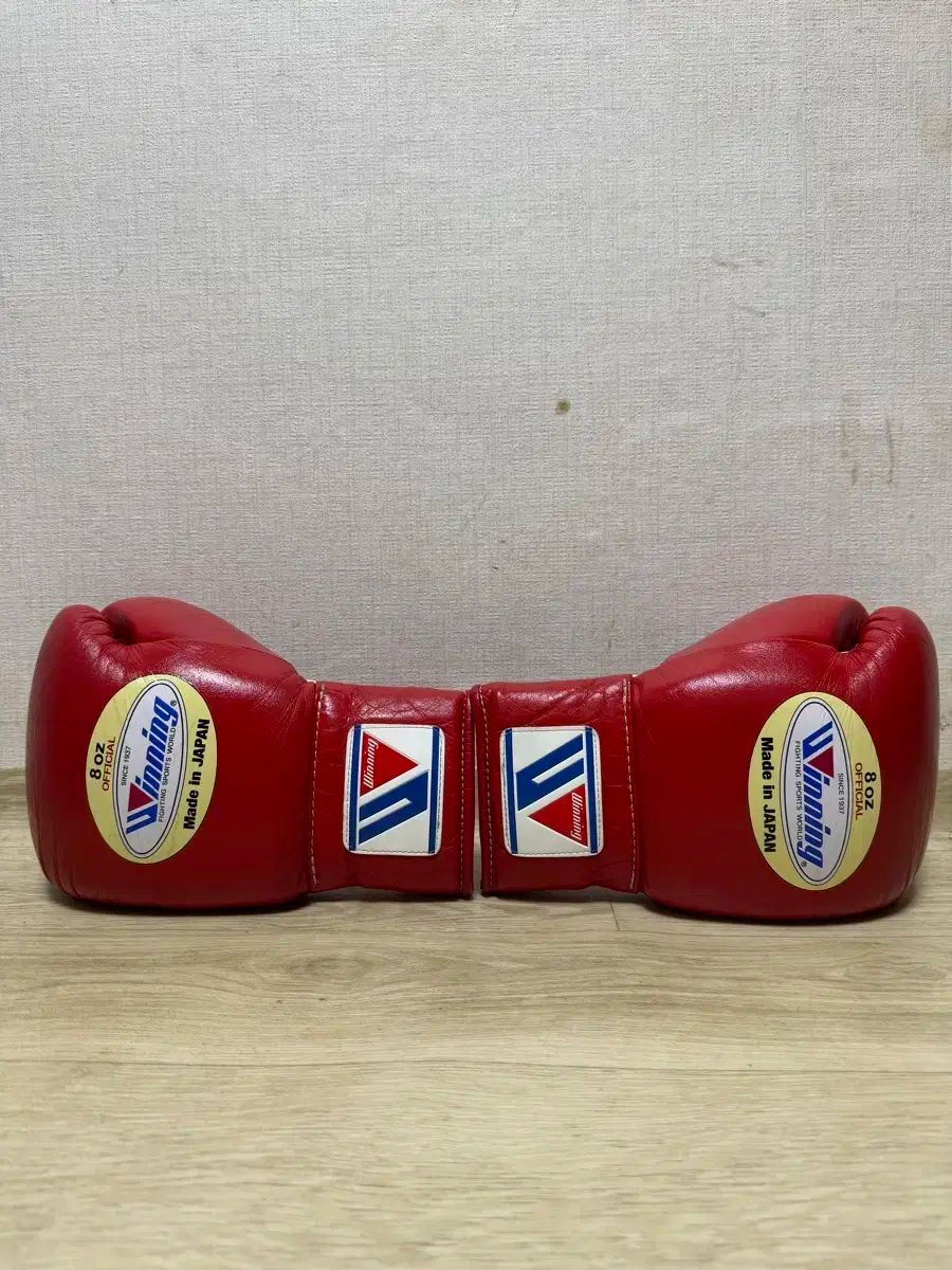 Winning ボクシンググローブ 8 oz レッド Winning 8 oz ボクシンググローブ WINNING® BOXING GLOVES 8OZ BLUE