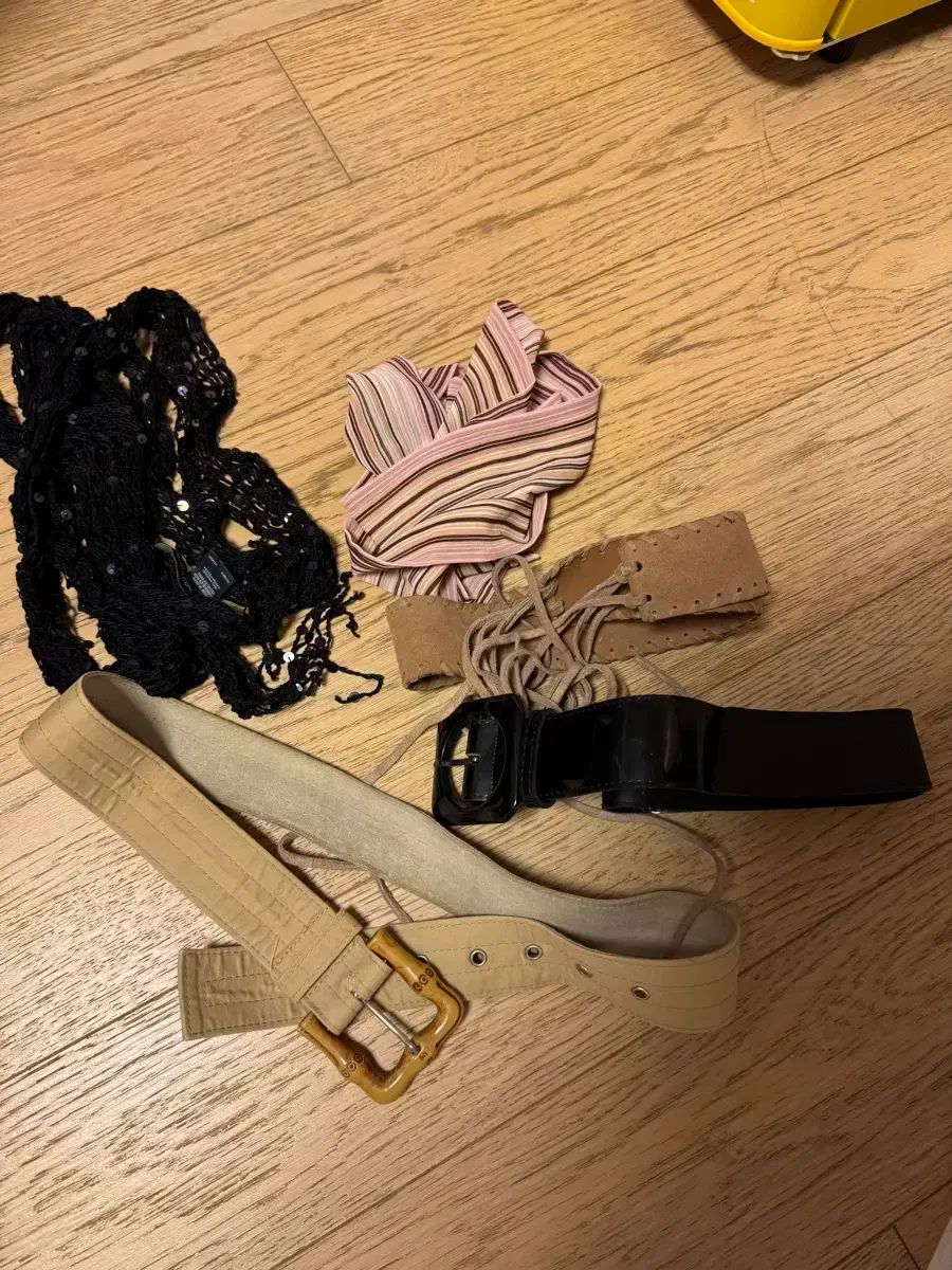 https://assets.mercari-shops-static.com/-/large/plain/tqdpMkHytD5wm7AyCae7JP.webp@jpg?bcwDQVsa2R37u9pkLi5Y