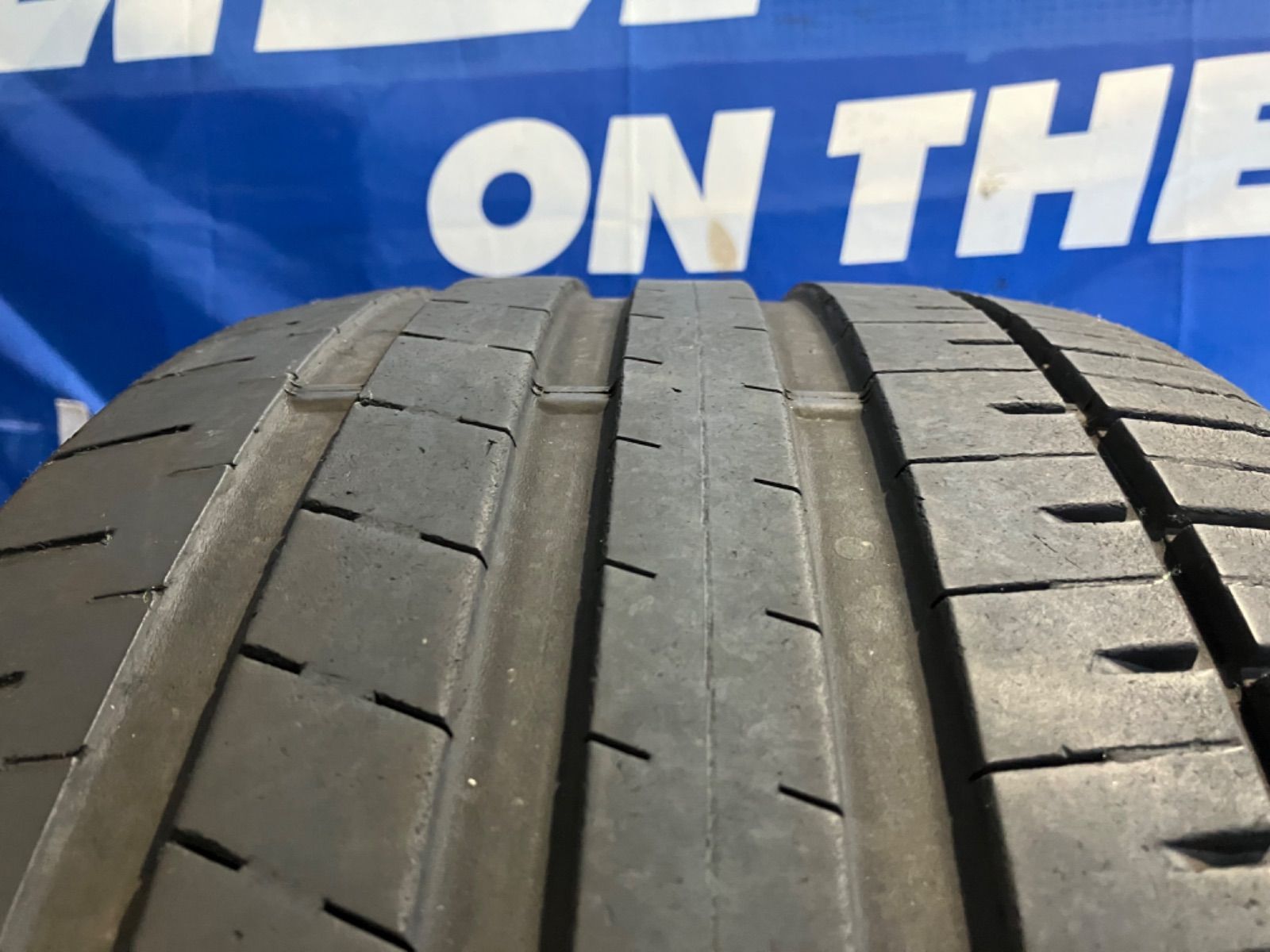 送料込み］255/35R20 FALKEN ファルケン アゼニス FK510 中古タイヤ1本 