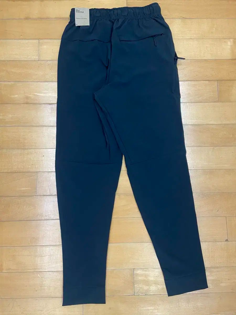 Nike ナイキ バーサータイル ジョガーパンツ XS