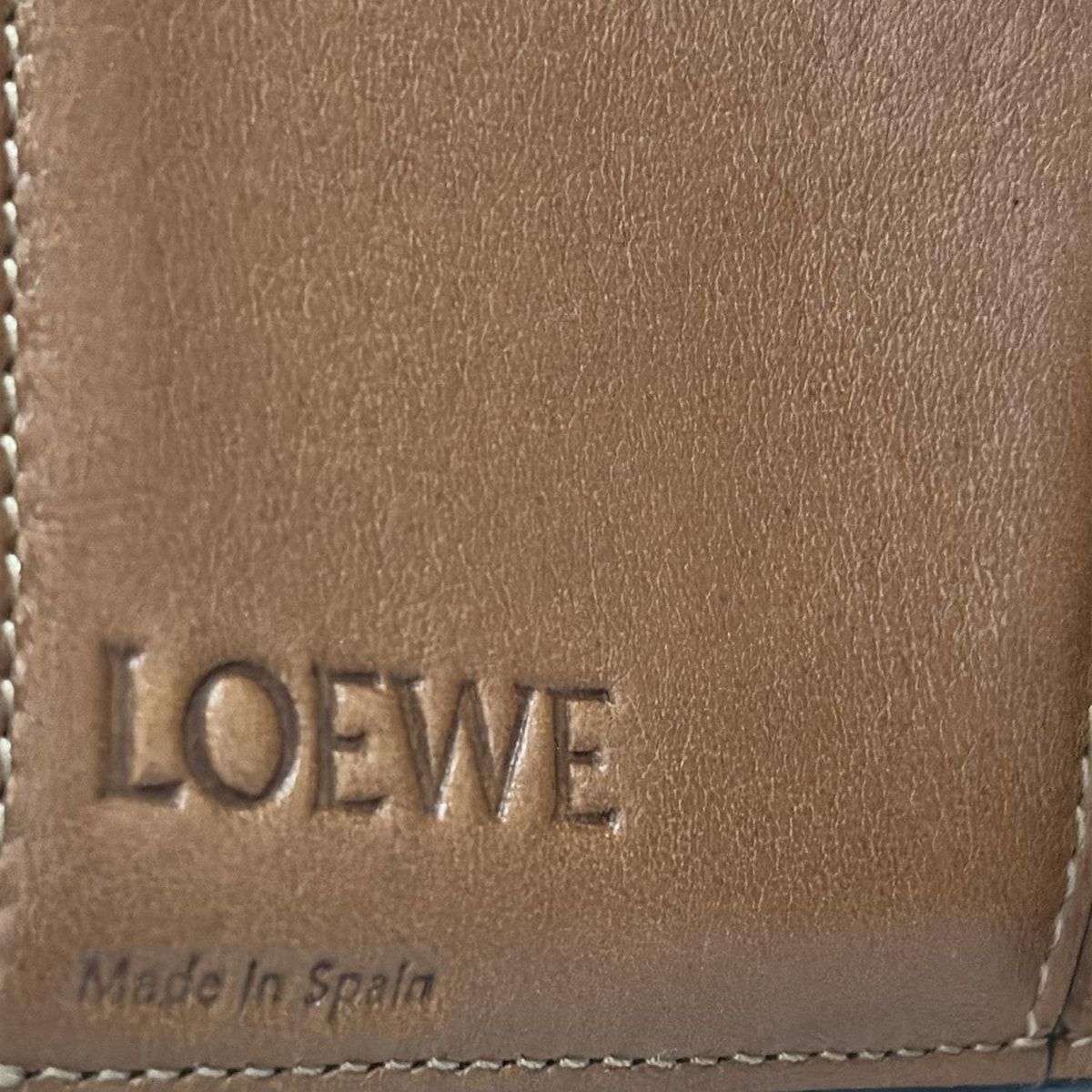 LOEWE(ロエベ) 3つ折り財布 スモール バーティカル ウォレット  