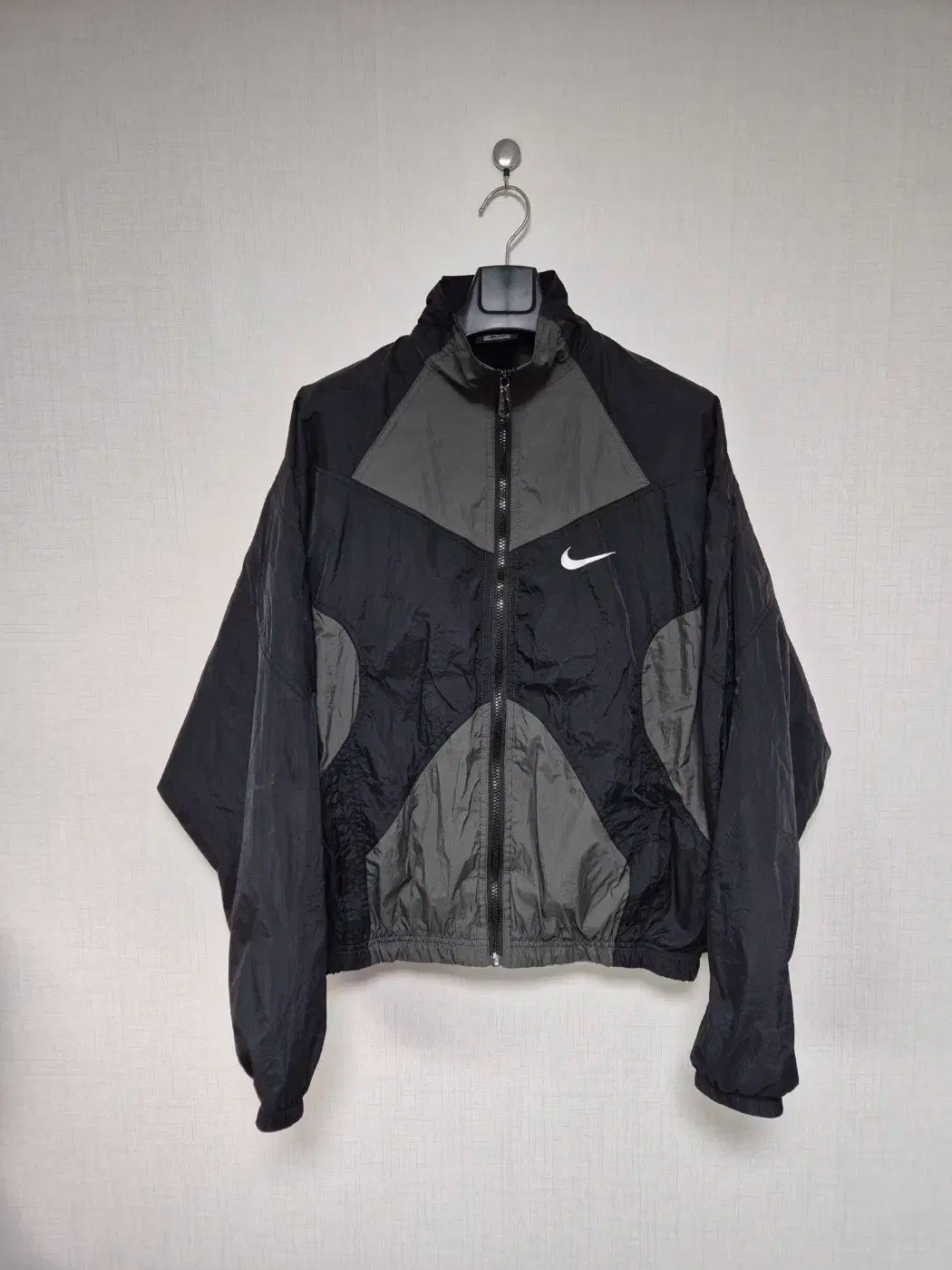 Nike ナイキ リイシュー 編まれたウインドブレーカー