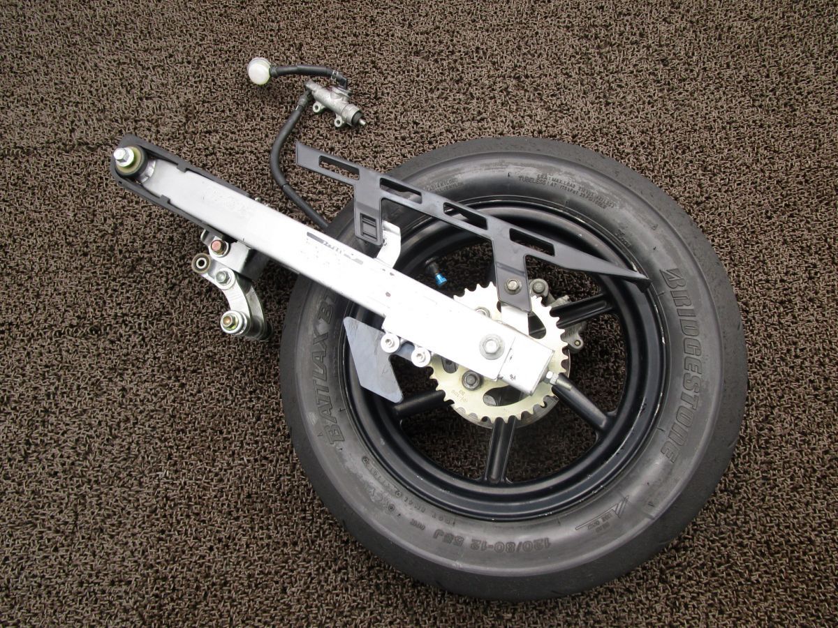 XR100モタード リアホイール ASSY ディスク キャリパー □A2940