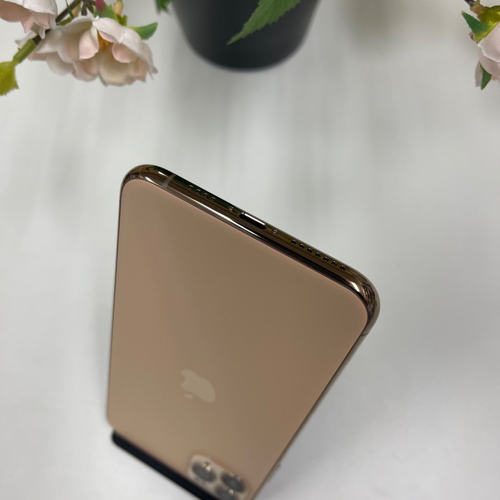 新品 iPhone 11ProMax 256GB ゴールド 国内版SIMフリー送料無料 - メルカリ