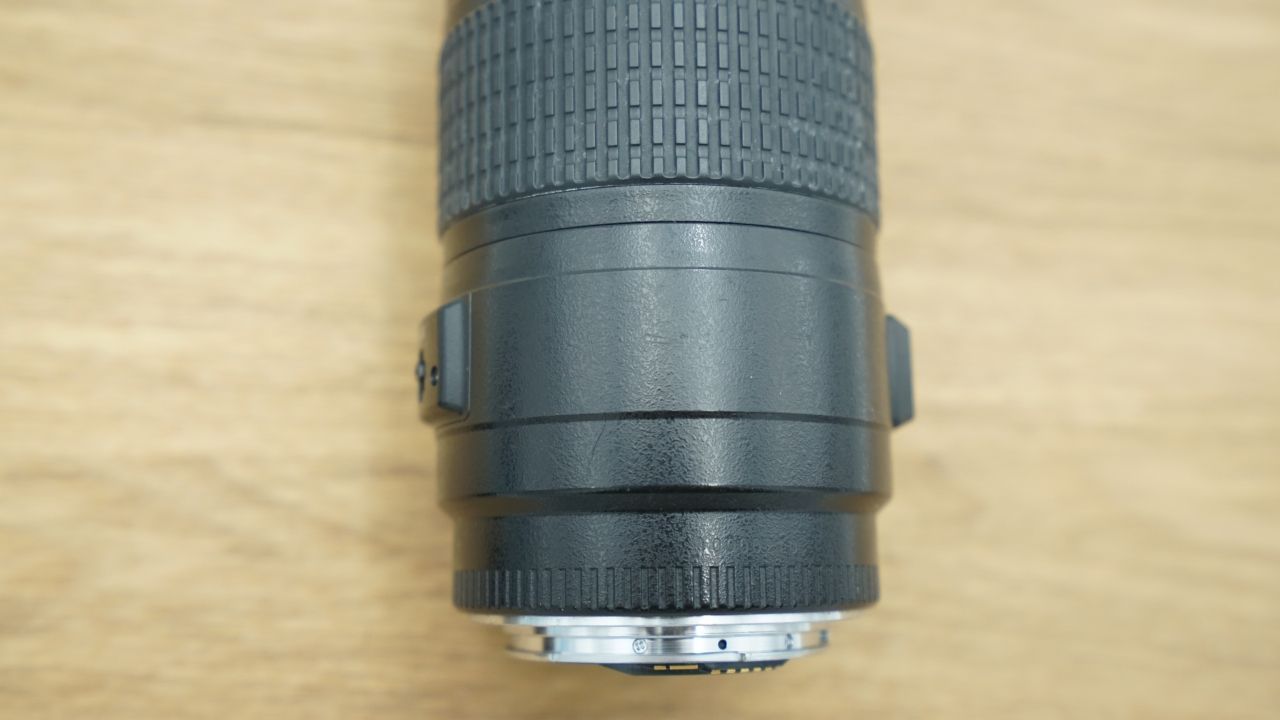 8238 良品 Canon EF 70-300mm 4-5.6 IS USM - カメラ・アウトドア