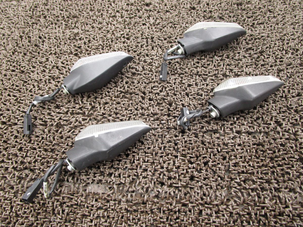ドカティ M1100S ウインカー 4個セット A6456 ZDMM505AAAB ドゥカティ ZDM1078AC DUCATI モンスター 動画有 FI インジェクション BRIGHTFACE_UK