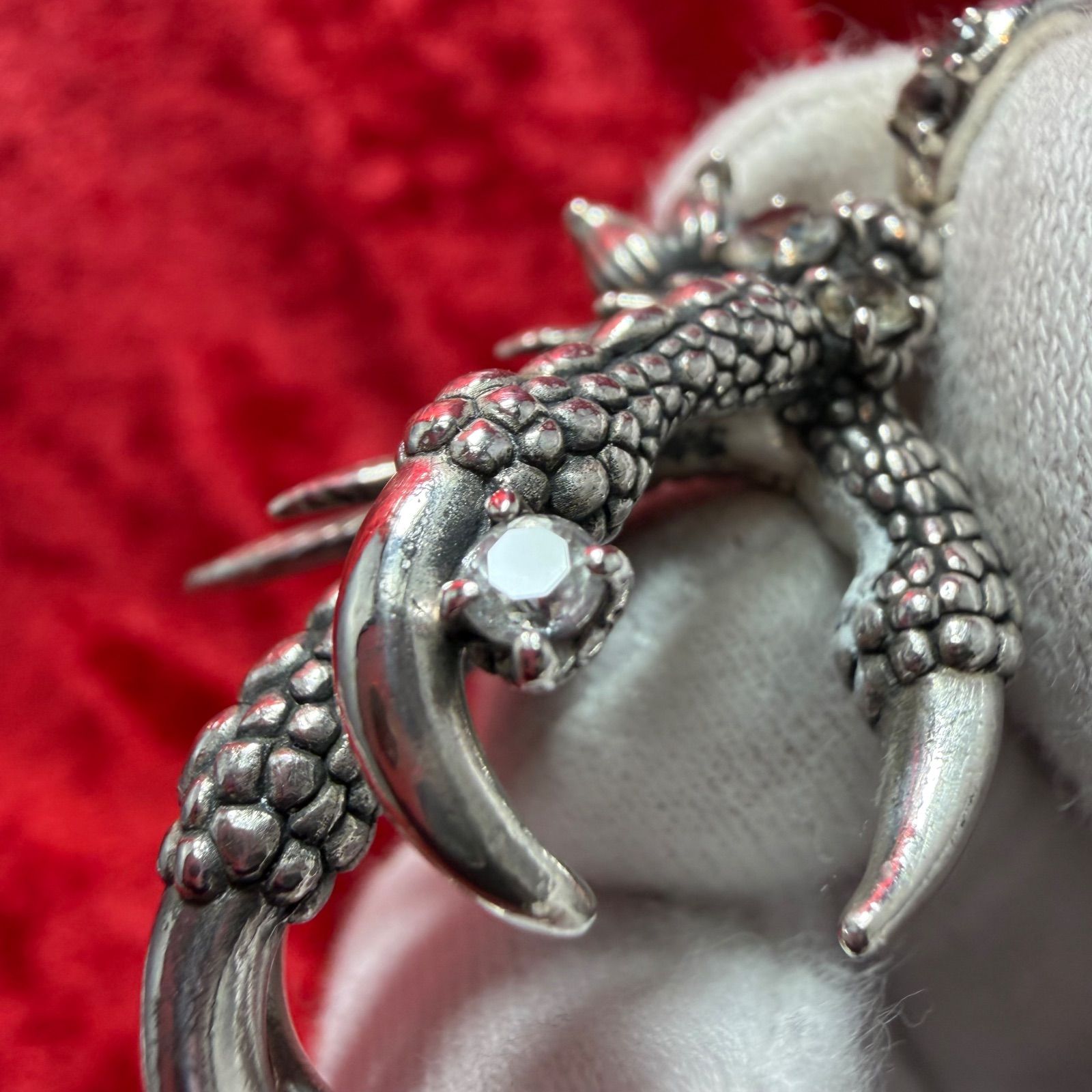 ナイトレイヴン