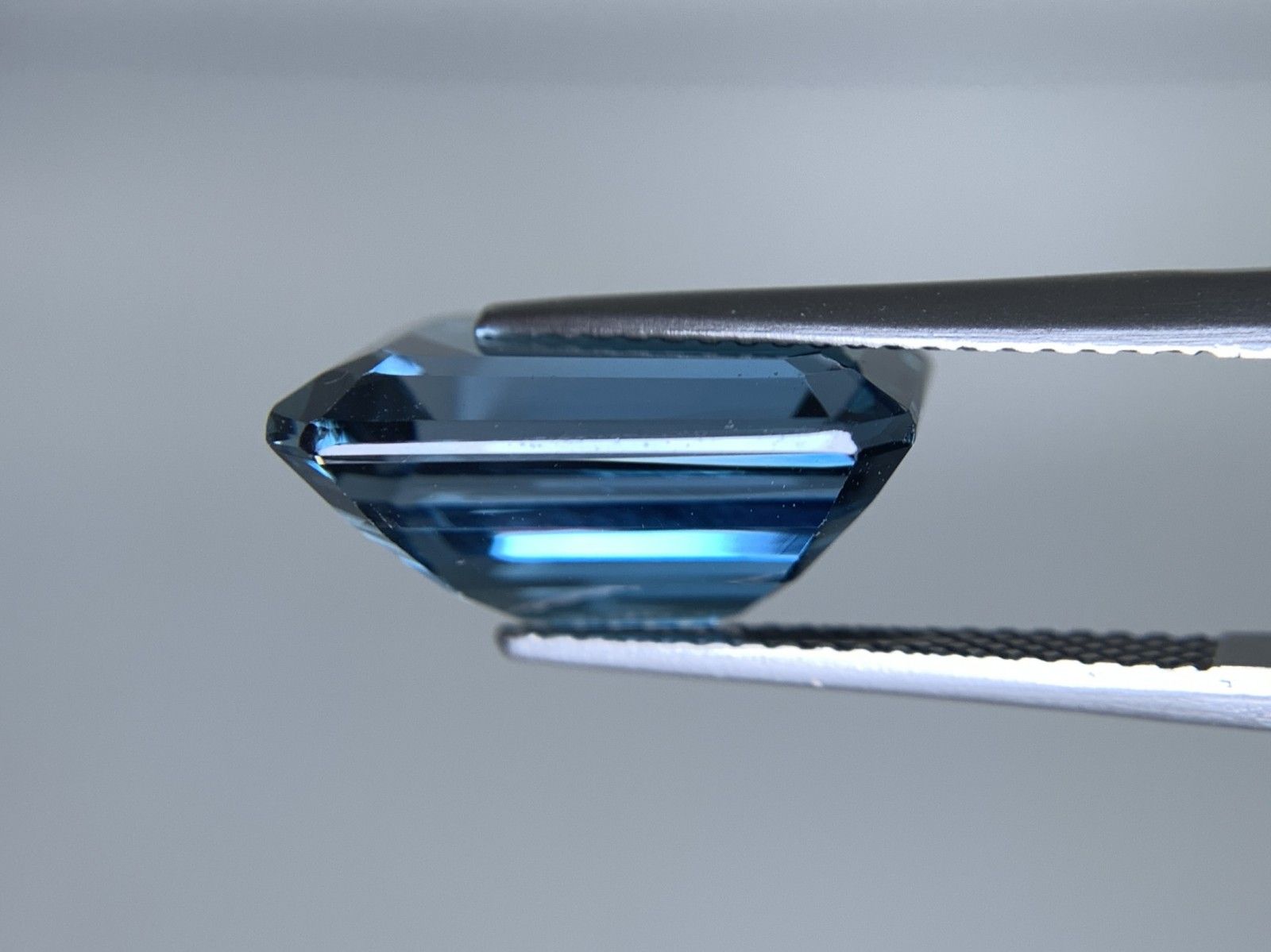 ロンドンブルートパーズ