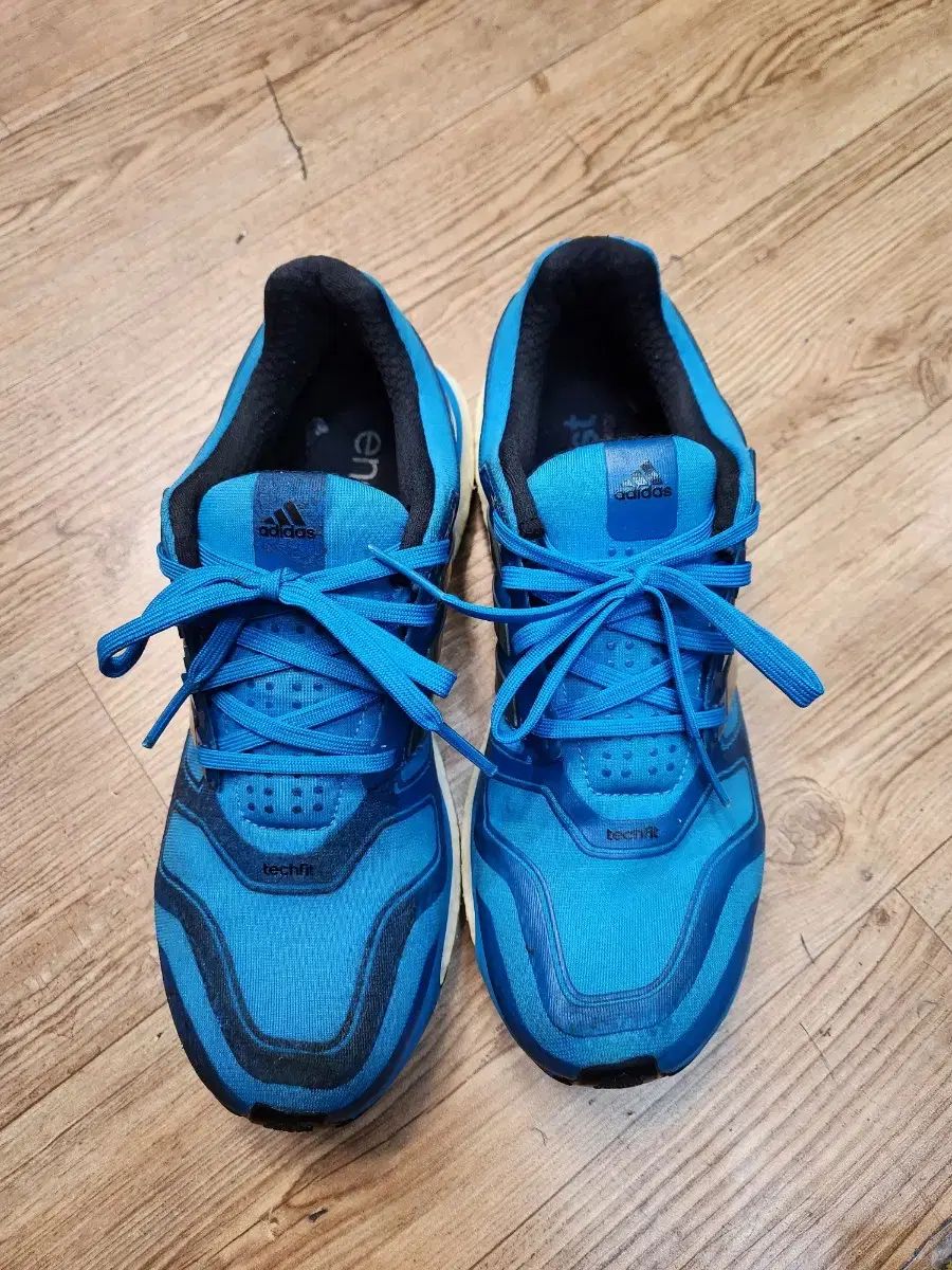 アディダススニーカー ( 270 ）