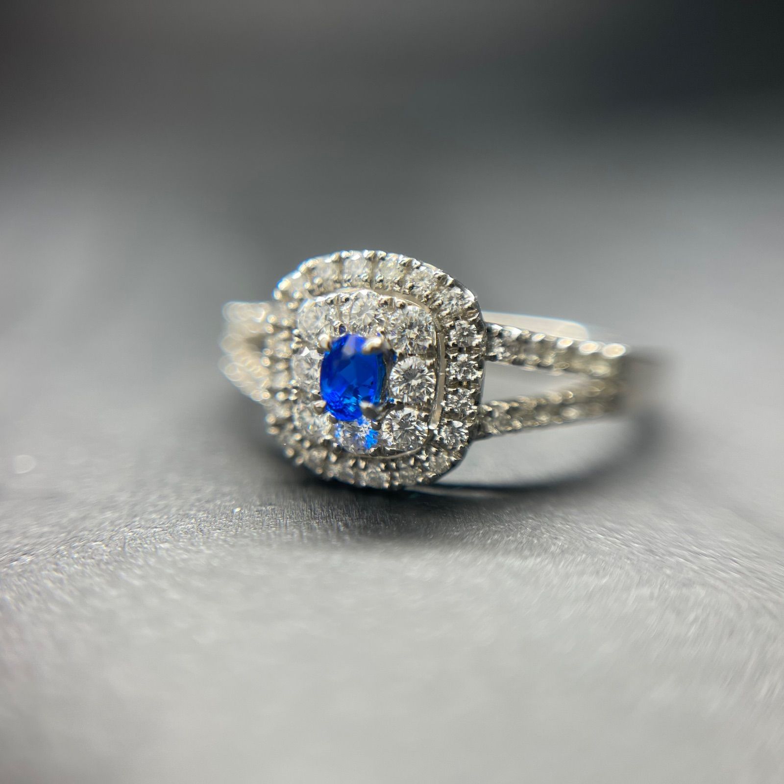 Pt950 アウイナイト / ダイヤモンド リング 0.07ct/0.27ct 鑑別書付き