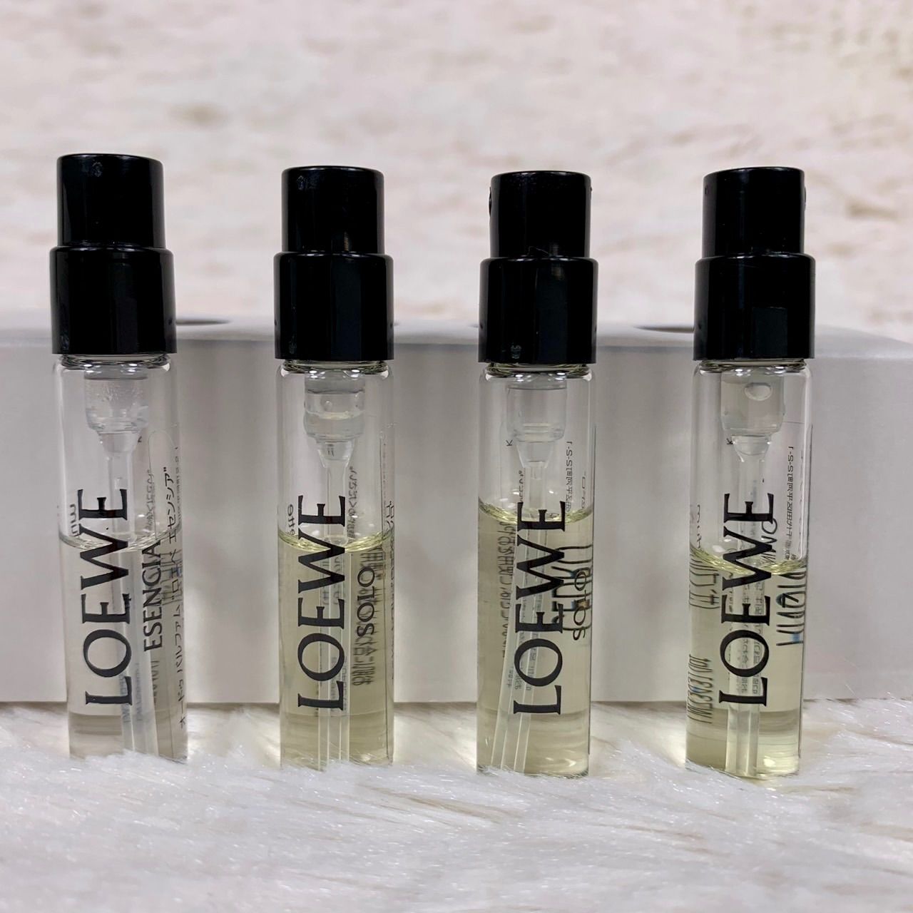 c4049 レア　LOEWE ロエベ　L エル　60ml ボトル オードゥ トワレ ”ロエベ アグア エジャ”（50mL）（香水