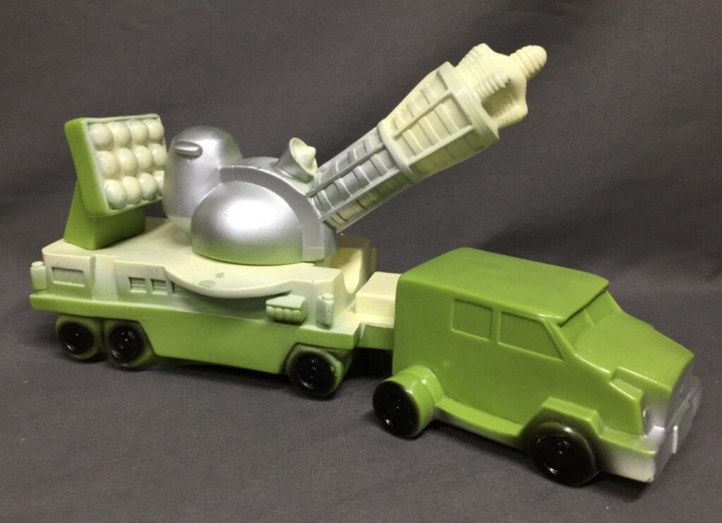 マルサン メーサー車/ソフビ マルサン メーサー車/ソフビ - メルカリ