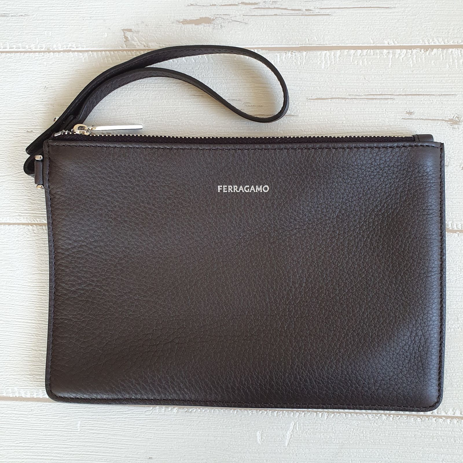 新品・未使用】FERRAGAMO ガンチーニバックル レザー ホーボー