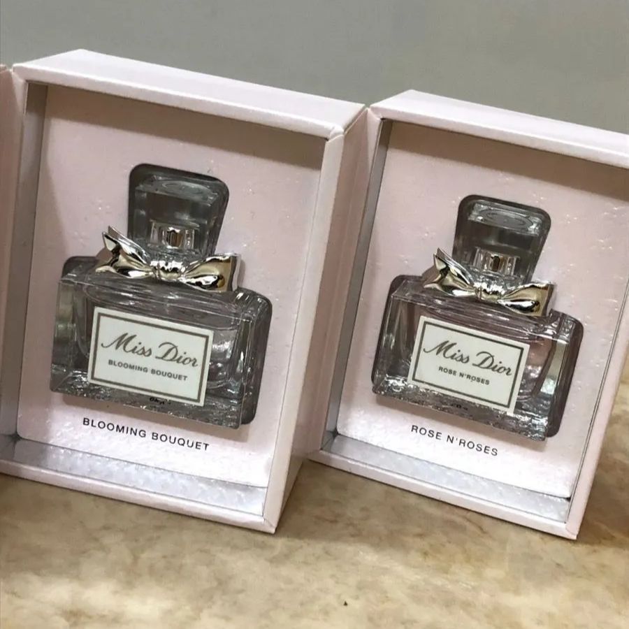Miss Dior ミス ディオール ミニチュアコフレ ミニ香水 4個