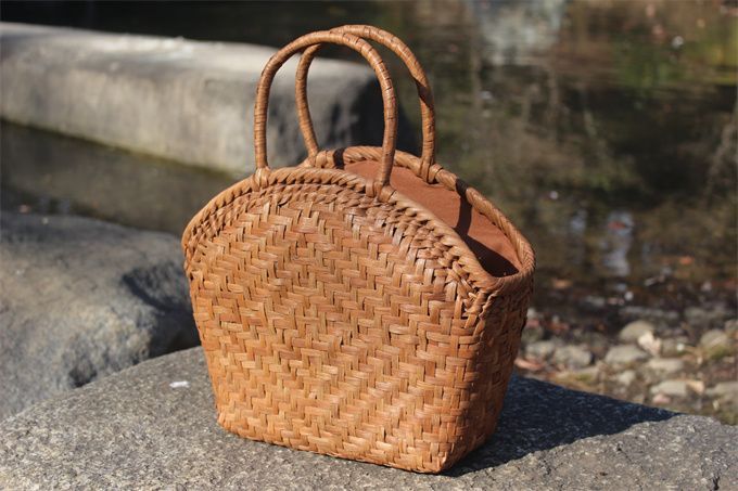 山葡萄かごバッグ 内ポケット付き 山葡萄かごバッグ 手提げ 網代