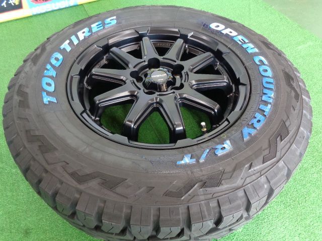 未使用展示品 サーキュラーC10S 6.5J-16 5H114.3 +38 オープンカントリー 235/70R16 デリカD5など 中古セット -  メルカリ