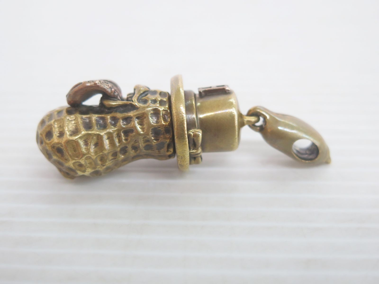 HUF×Peanuts-Co ハフ|ピーナッツカンパニー 20周年記念 Brass キーホルダー ネックレストップ