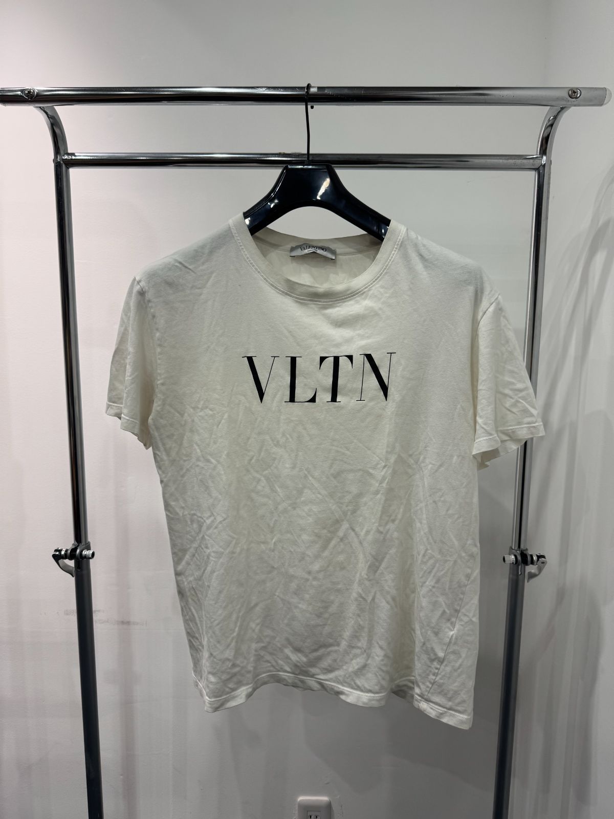 VALENTINO バレンティノ VLTNロゴ 半袖 Tシャツ ホワイト サイズM D25072397