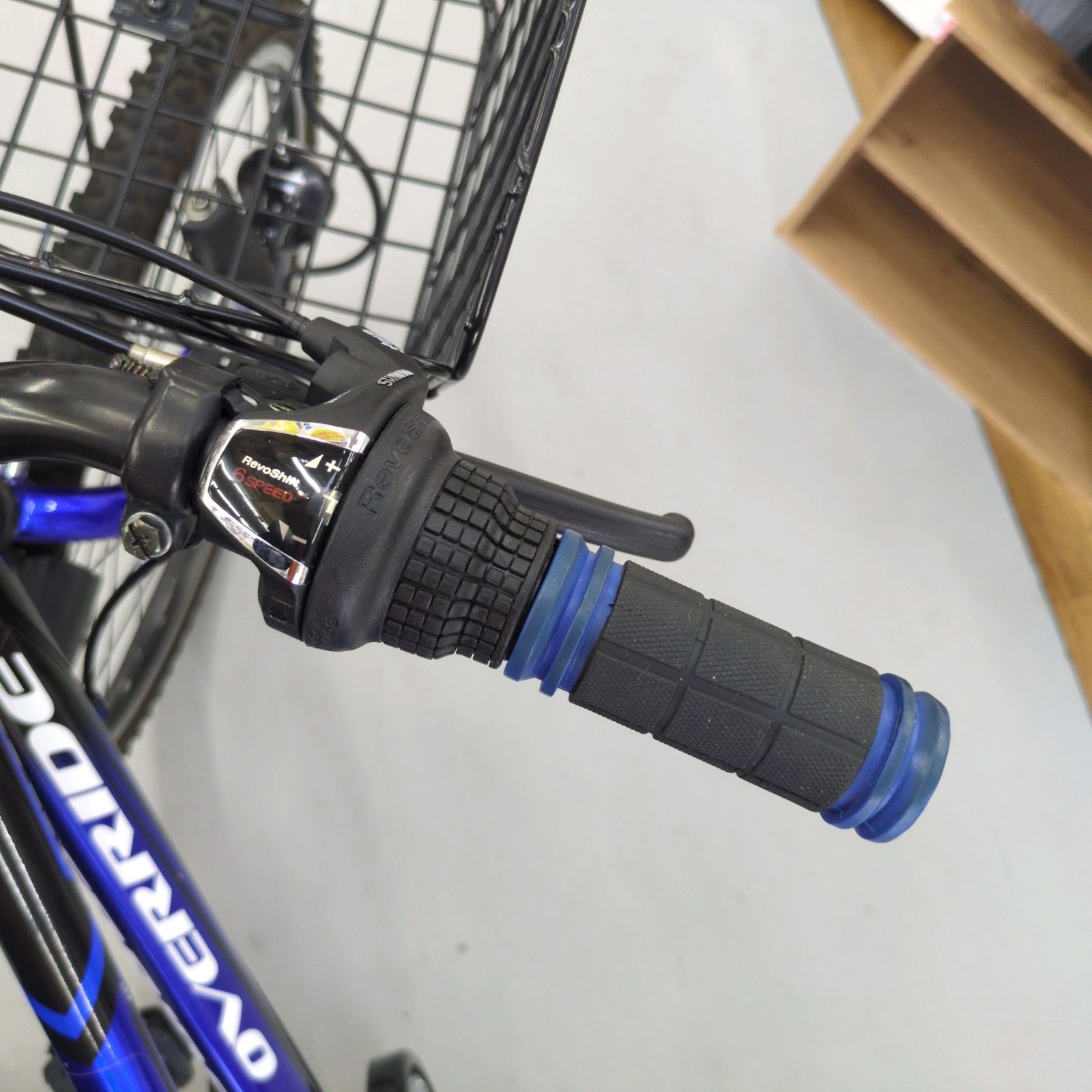 J554 ☆多少小キズ有り☆子供自転車☆OVER RIDE☆LEDダイナモ☆6段☆24