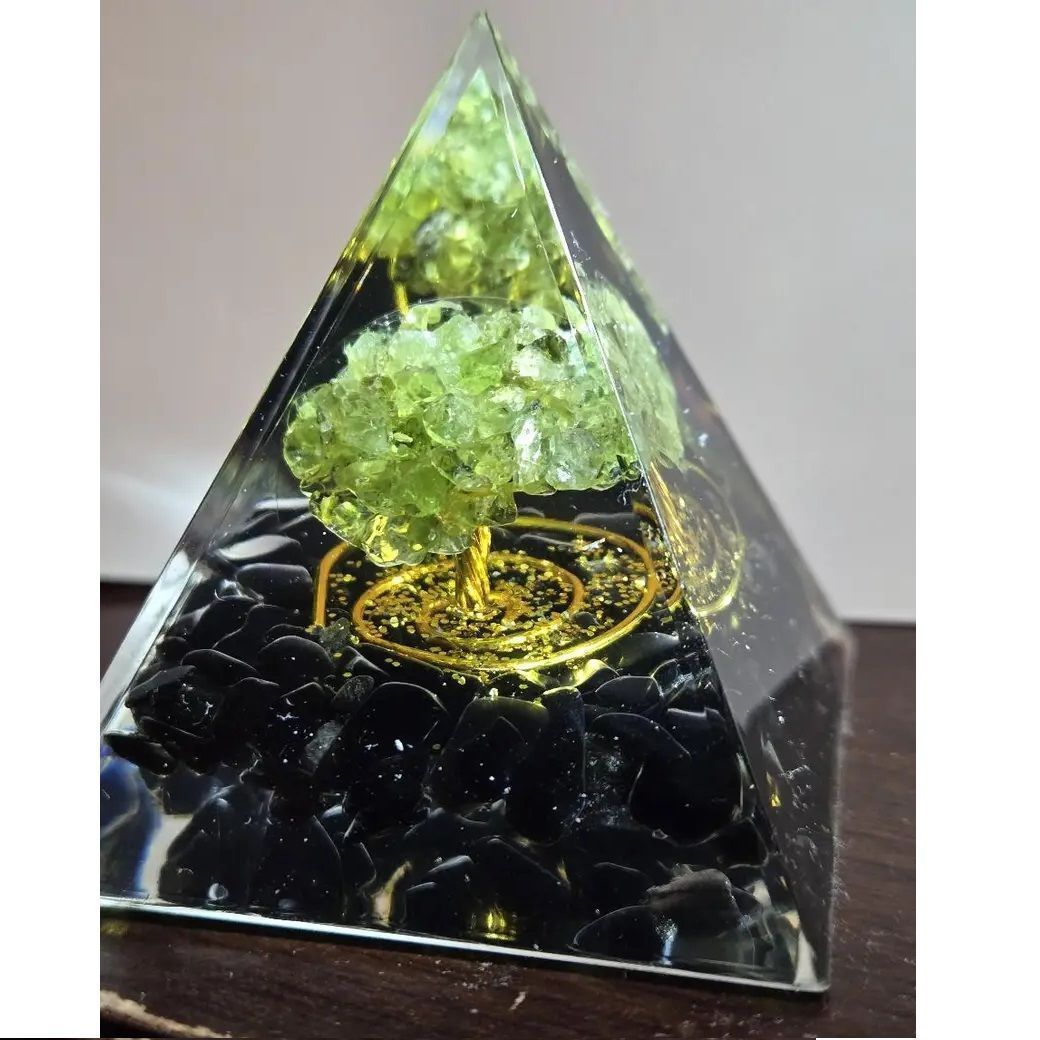 オルゴナイト 神秘 ピラミッド エネルギー スピリチュアル