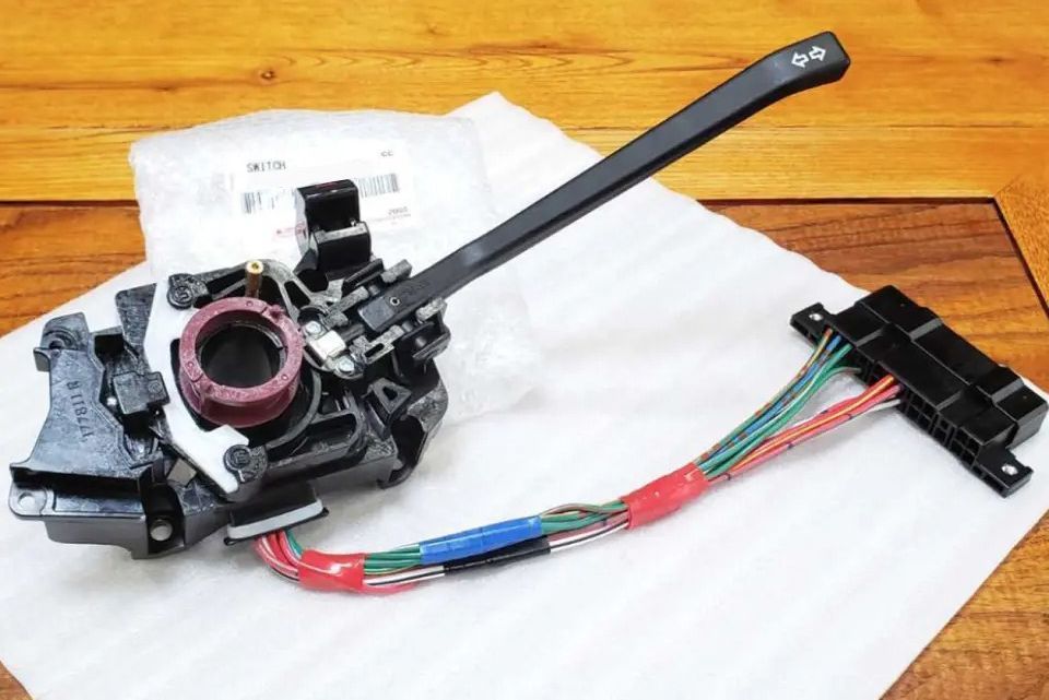 新品 トヨタ純正 AE86 レビン トレノ ウインカースイッチ ターン